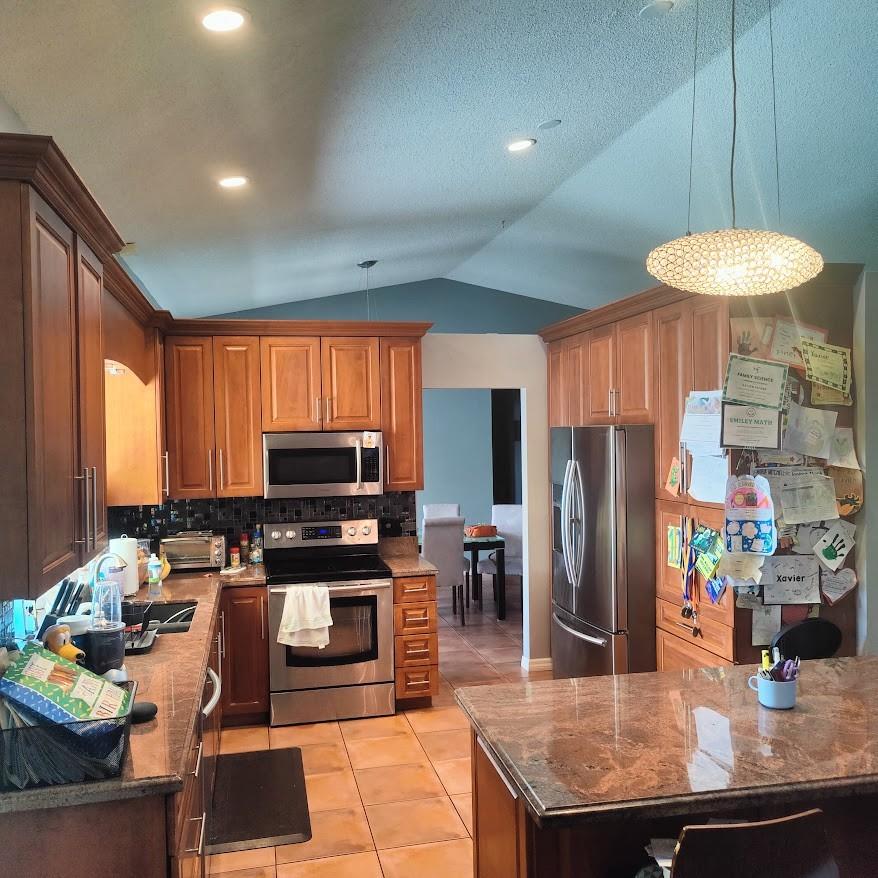 This beautifully renovated 3-bedroom, 2.5-bath home offers the ideal blend of style, comfort, and convenience in one of Davie's most desirable neighborhoods. Featuring a designer kitchen, wood flooring in all bedrooms, and Travertine tile in one bath, it boasts high-end finishes throughout. All bathrooms include granite countertops for a touch of luxury.
Updates include a 3–4-year-old roof and a 5-year-old A/C system. Enjoy your private pool and jacuzzi, with space for your personal landscaping or entertaining ideas.
?? Financing Bonus: Qualified buyers may receive a FREE 1% rate buydown when using the seller’s preferred mortgage broker and closing through UWM or Rocket Mortgage, reducing monthly payments and upfront costs.
Contact listing agent for full details and eligibility.