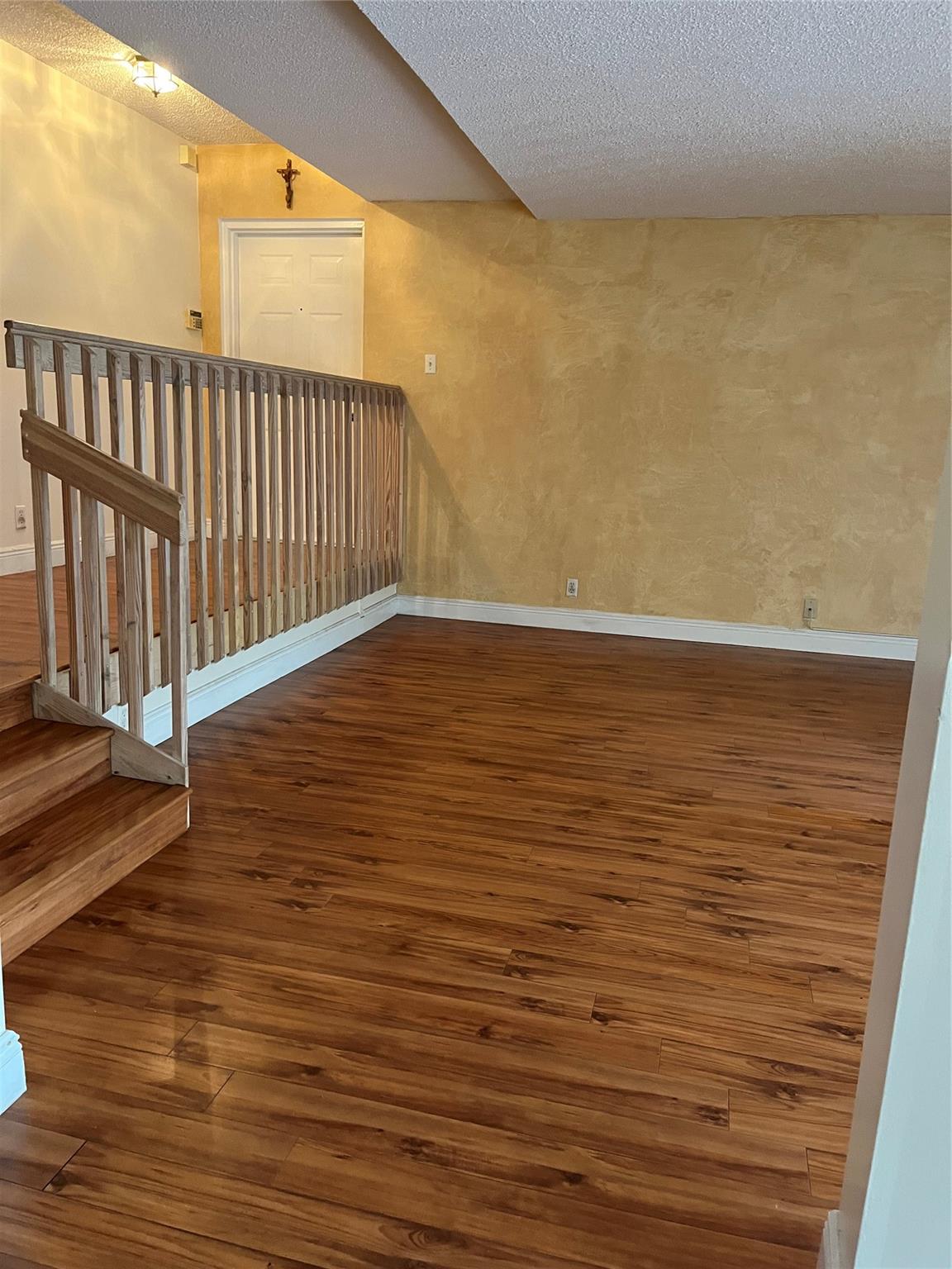 Jasmine Lakes I Condo - Residential Lease