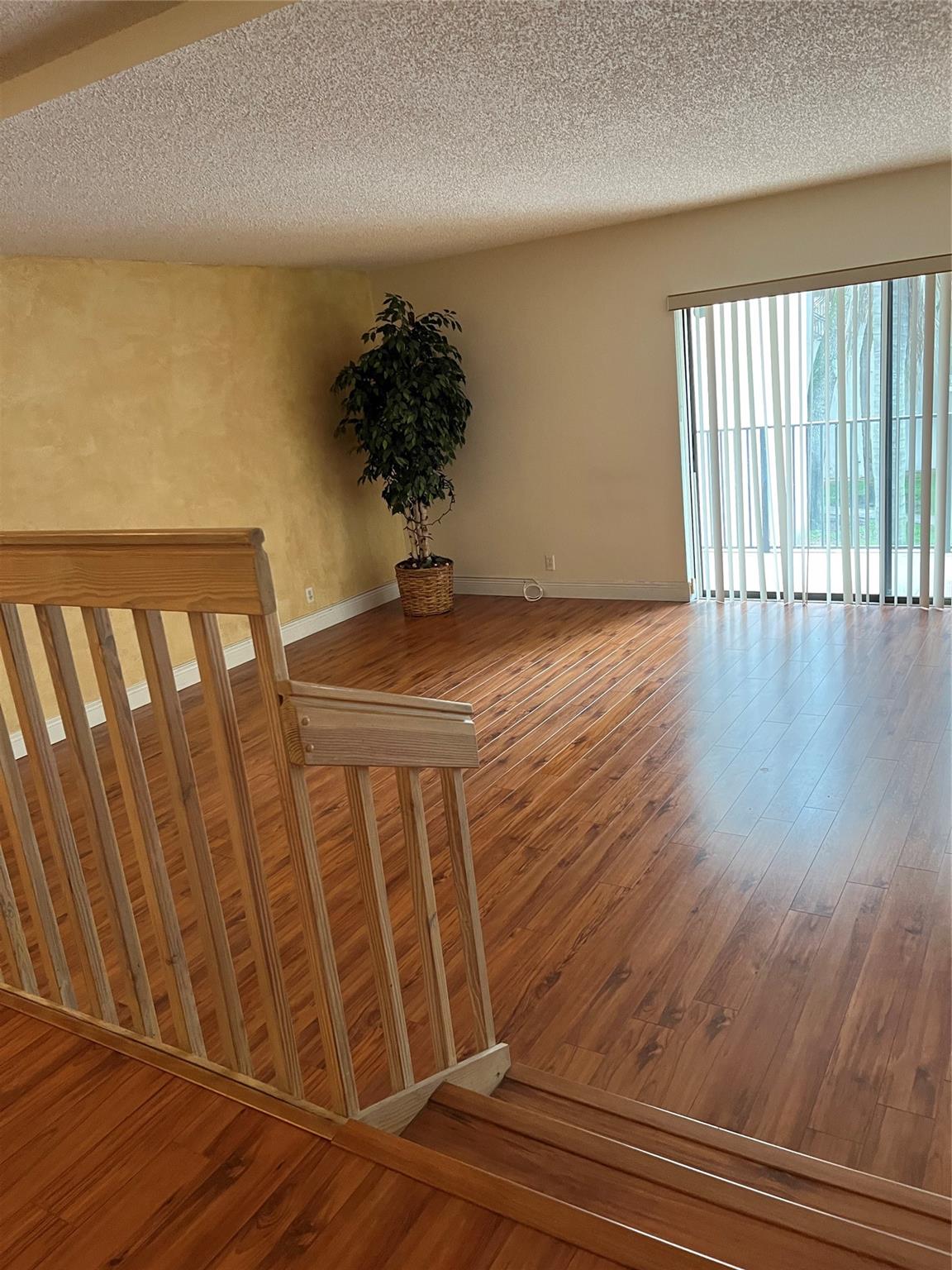 Jasmine Lakes I Condo - Residential Lease