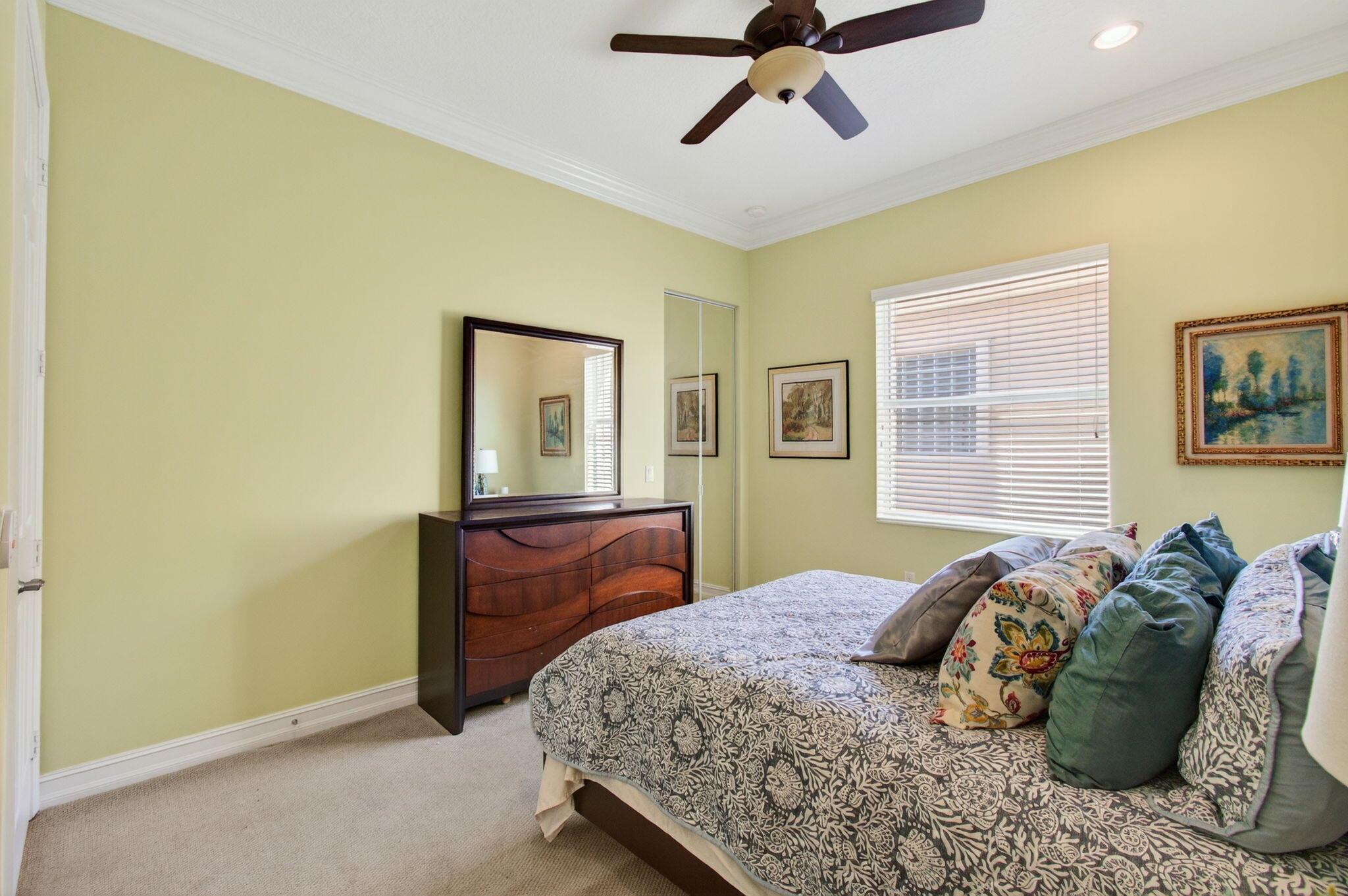 VALENCIA RESERVE - Residential