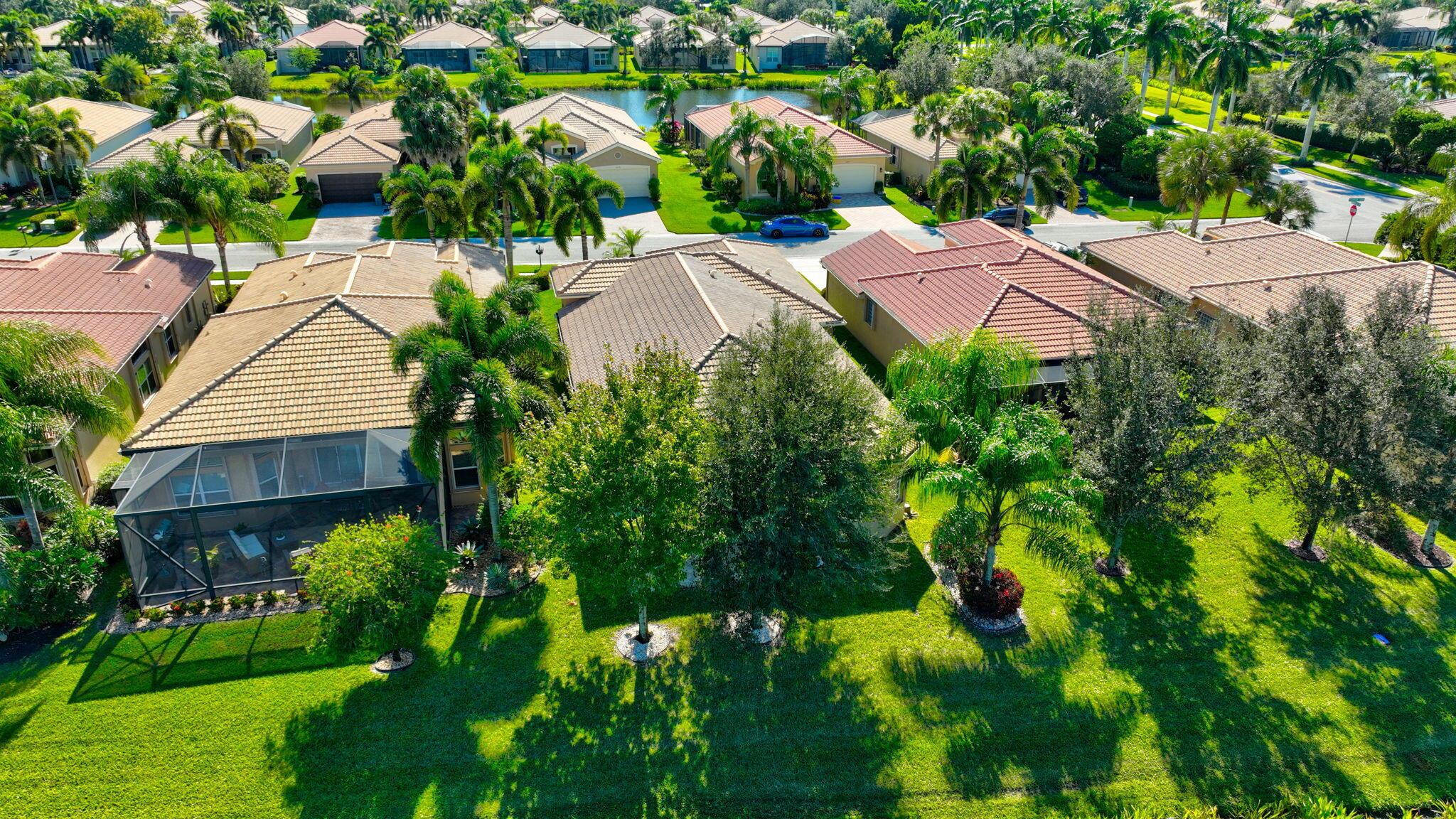 VALENCIA RESERVE - Residential