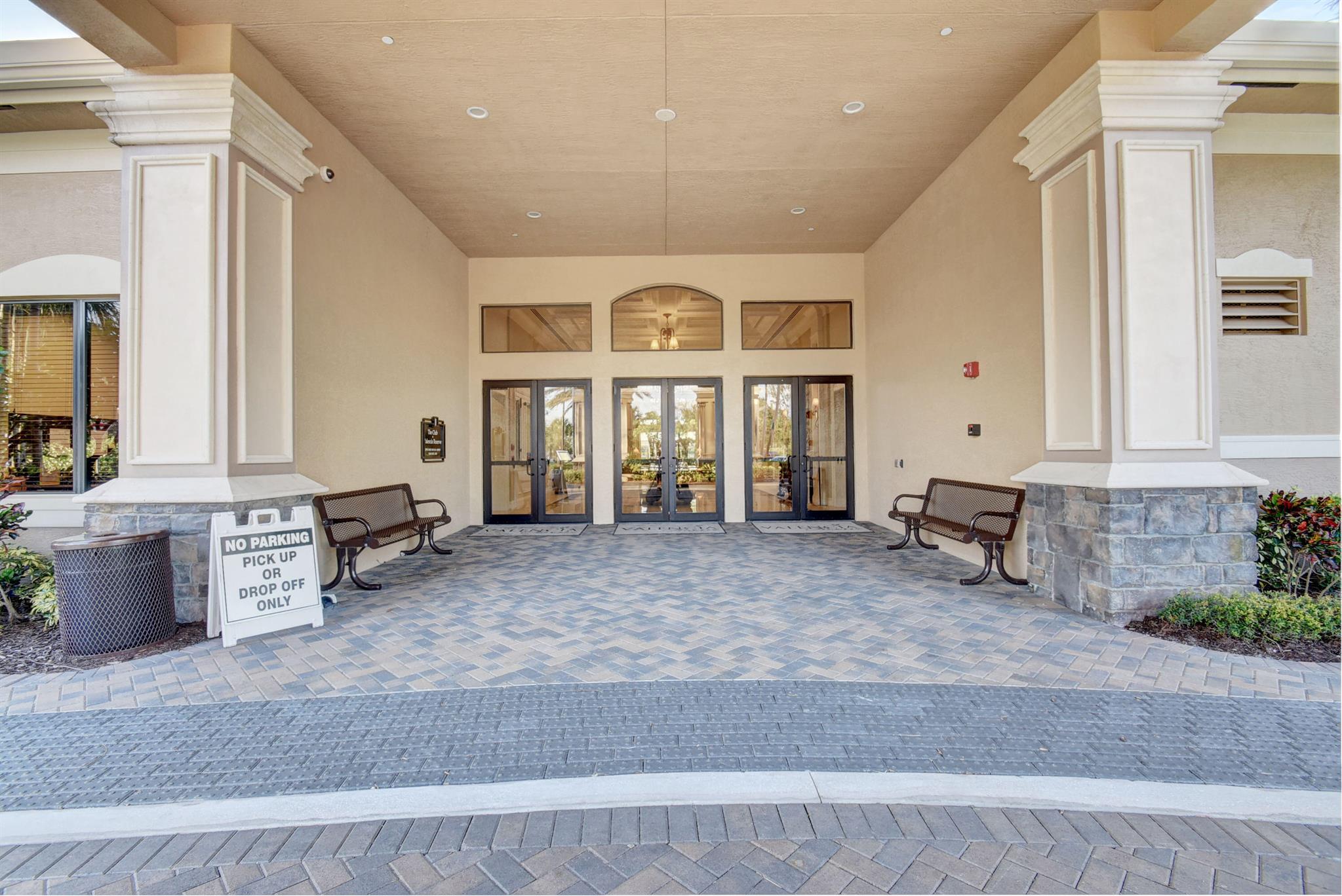 VALENCIA RESERVE - Residential