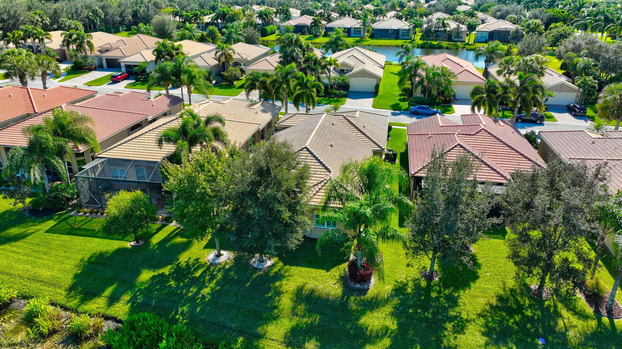 VALENCIA RESERVE - Residential