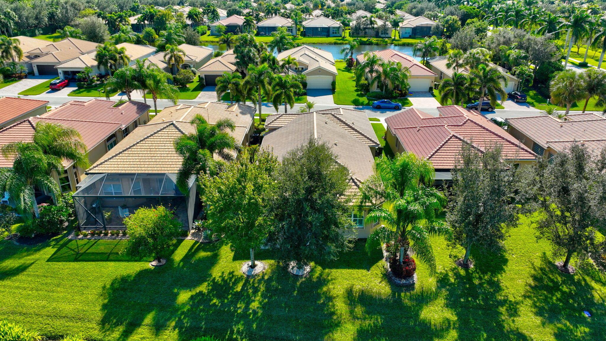 VALENCIA RESERVE - Residential