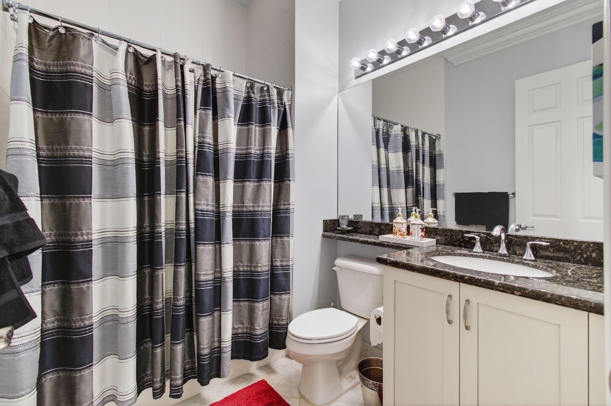 VALENCIA RESERVE - Residential