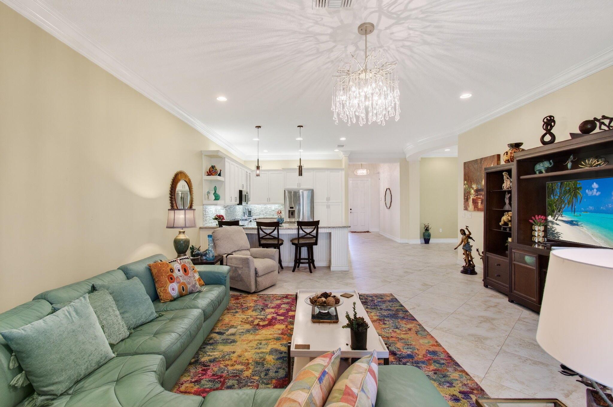 VALENCIA RESERVE - Residential