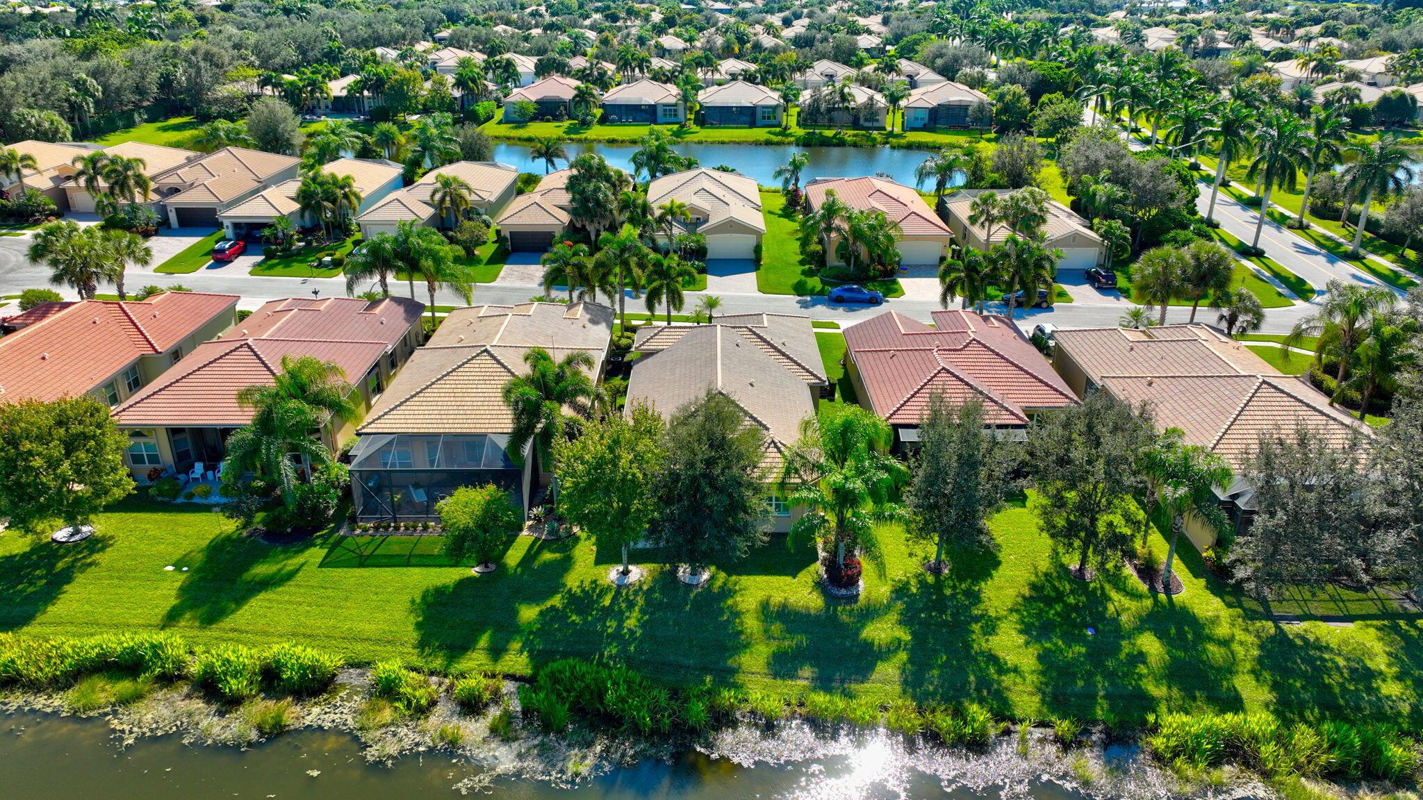 VALENCIA RESERVE - Residential