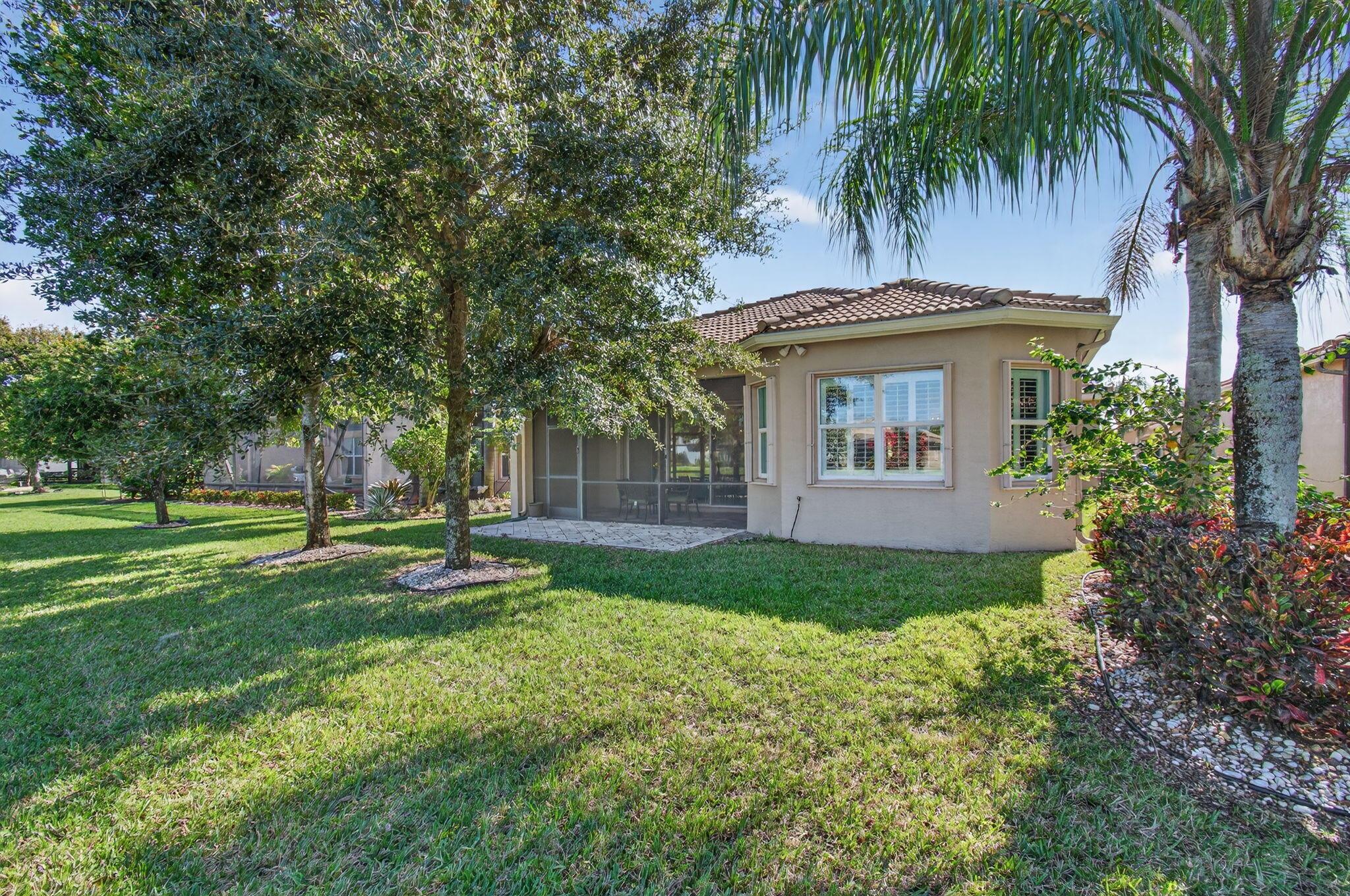 VALENCIA RESERVE - Residential