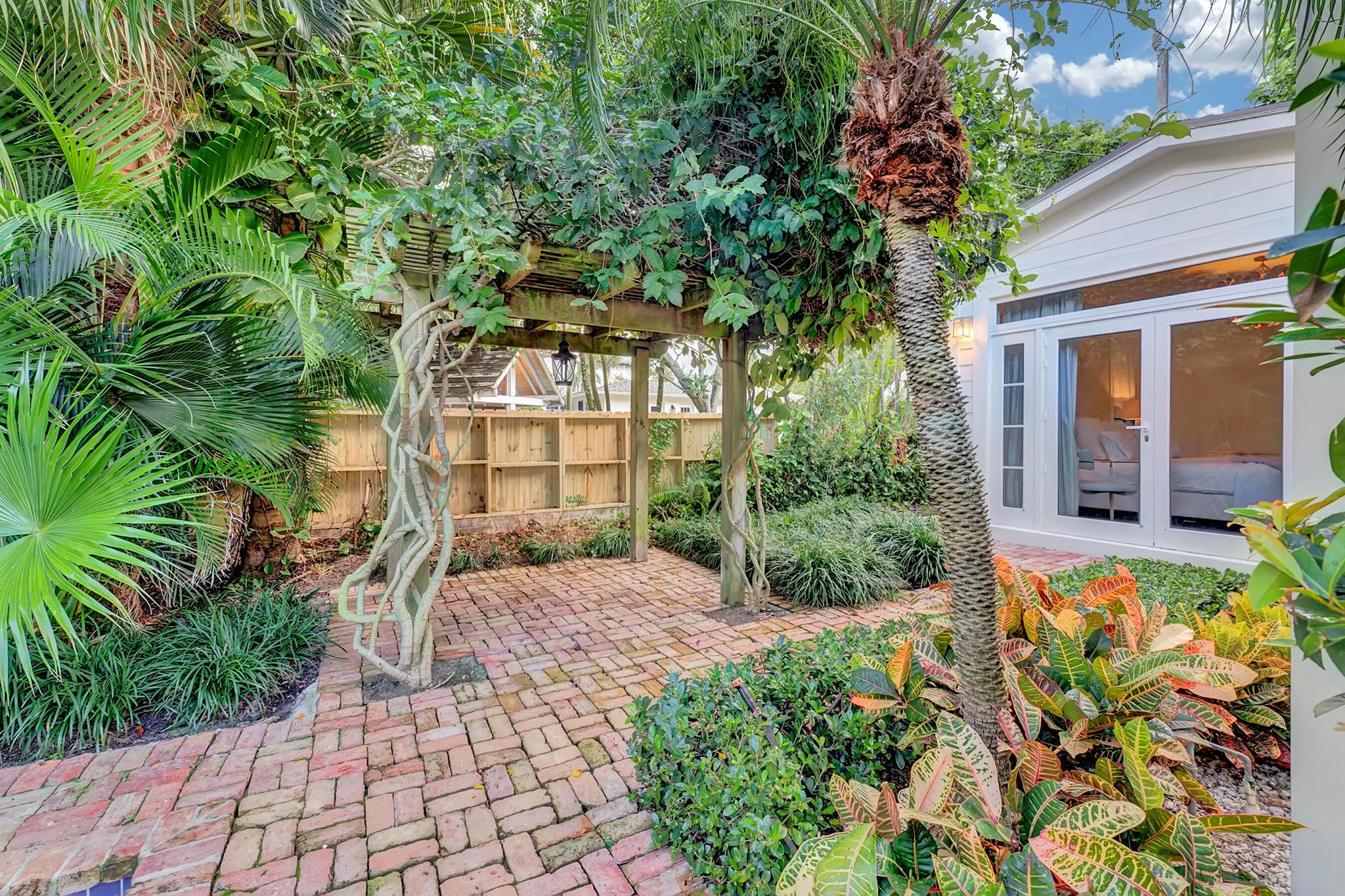 SEESTEDT STEVENS - Residential