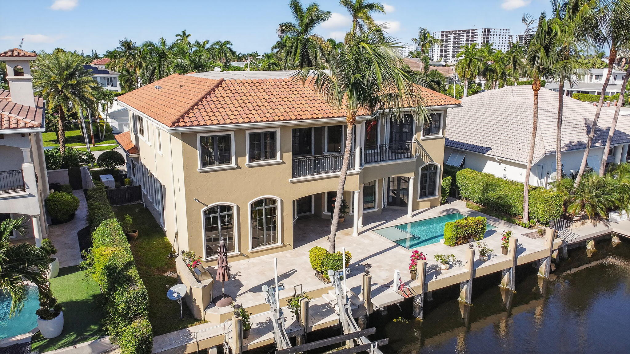 BOCA HARBOUR - Residential