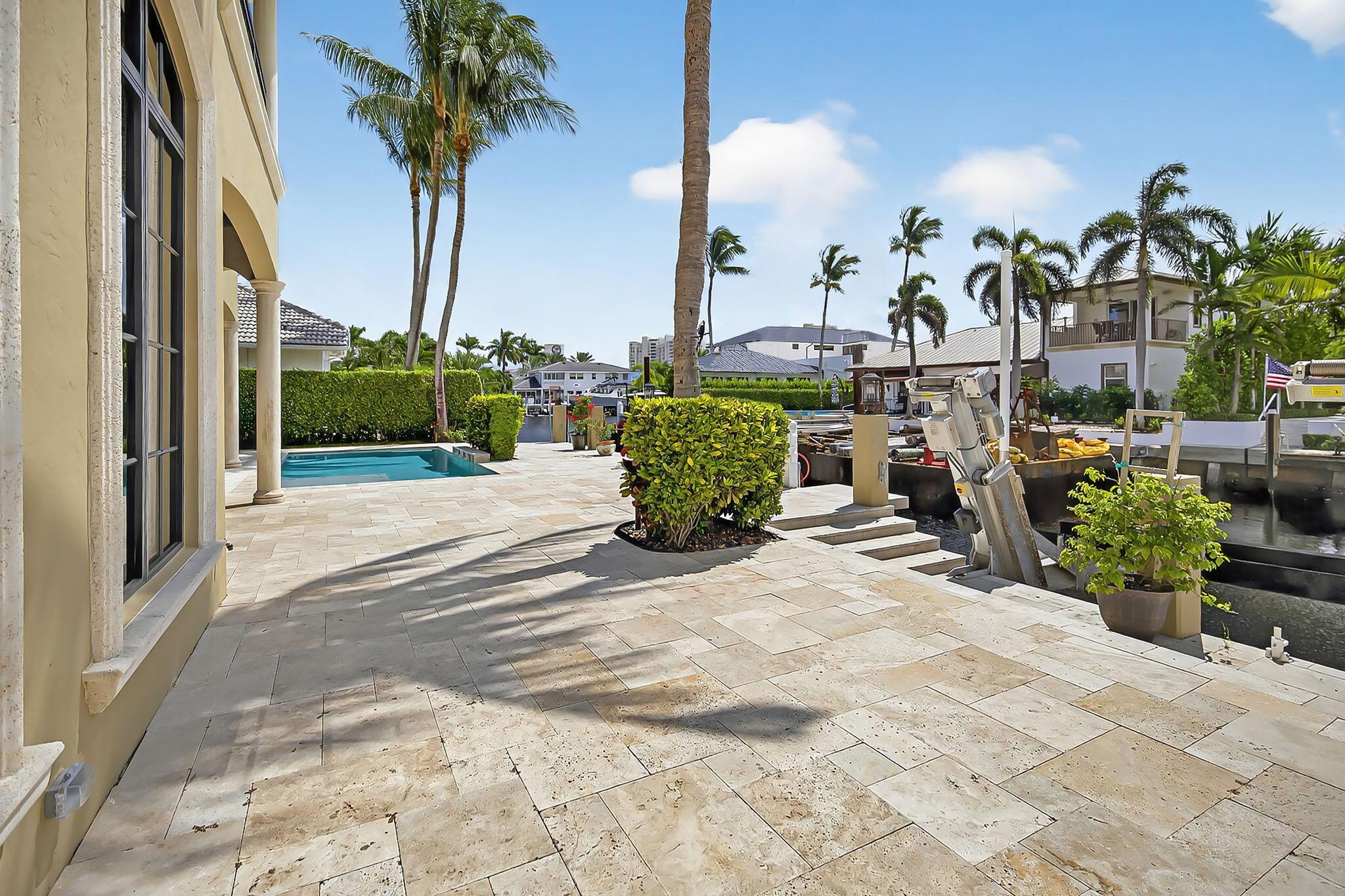 BOCA HARBOUR - Residential
