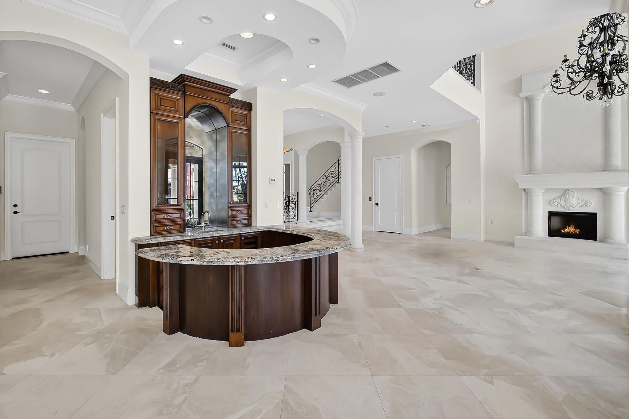 BOCA HARBOUR - Residential