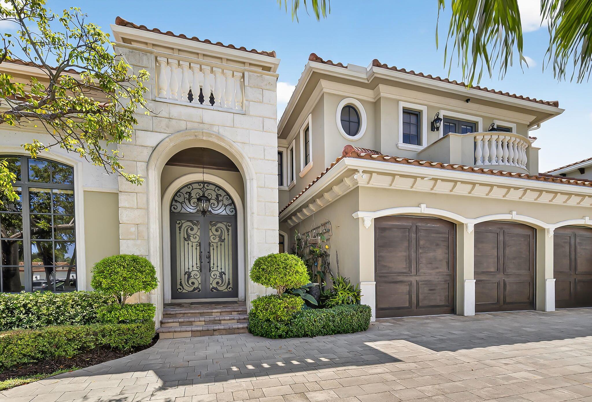 BOCA HARBOUR - Residential