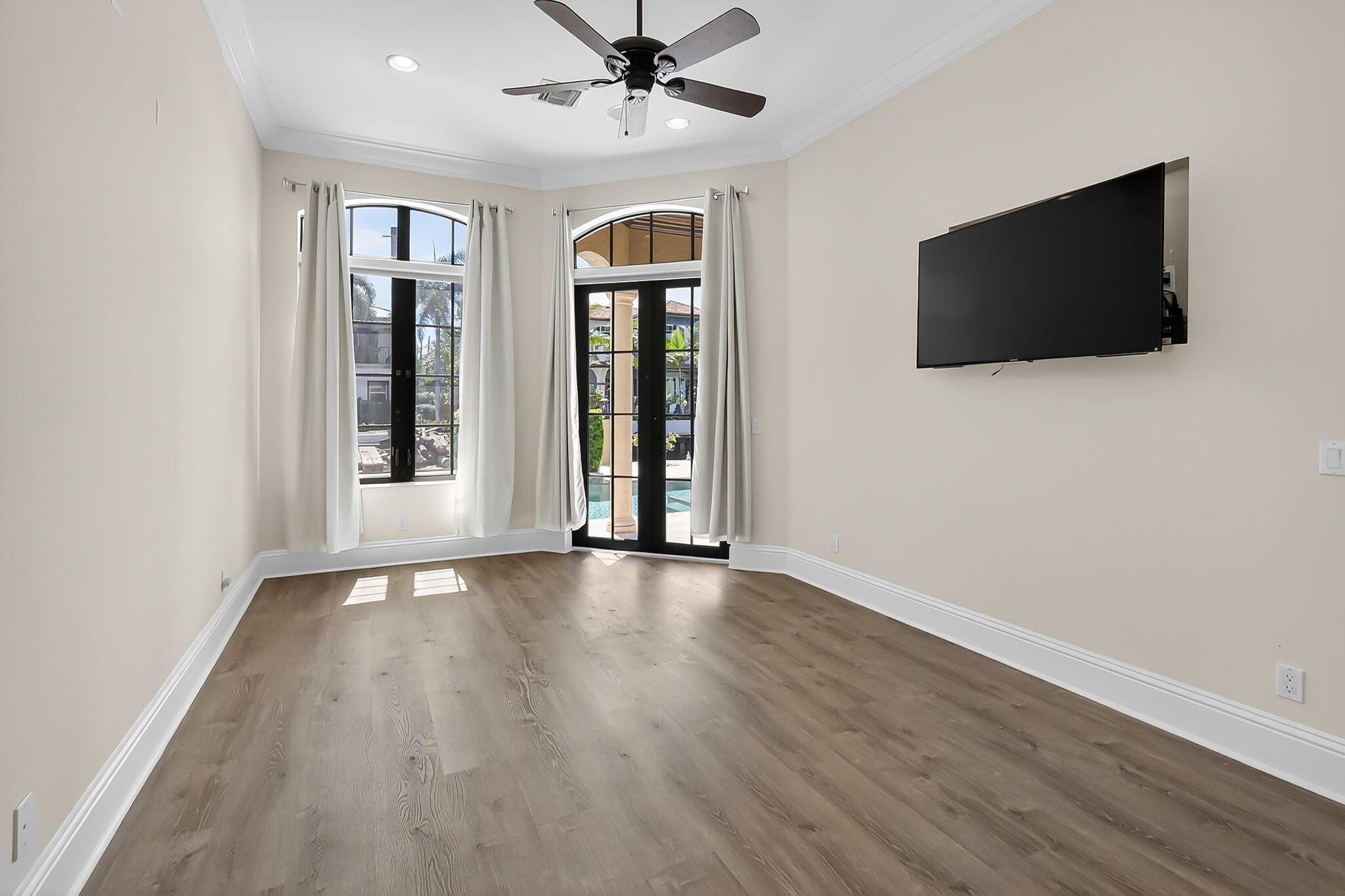 BOCA HARBOUR - Residential