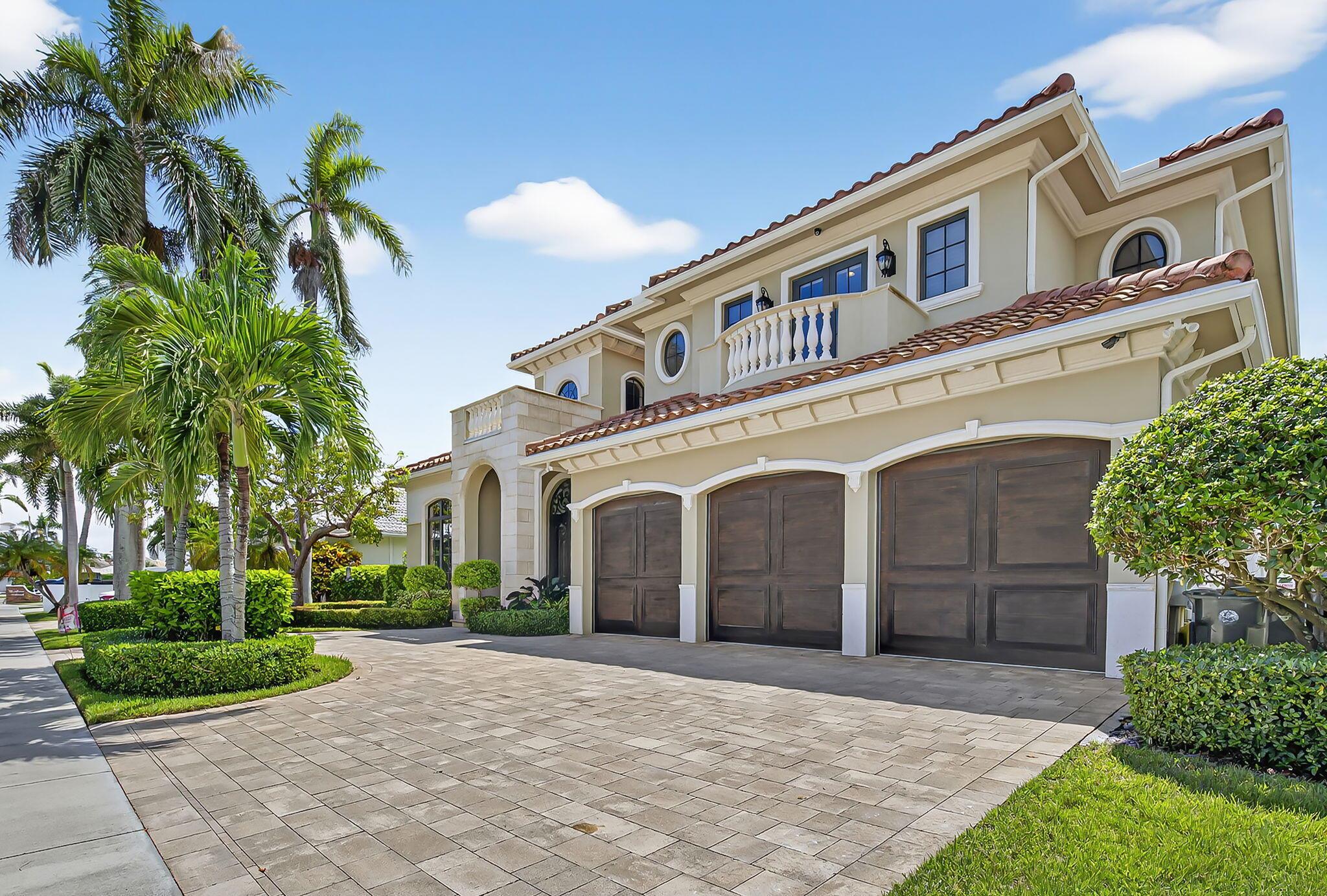 BOCA HARBOUR - Residential