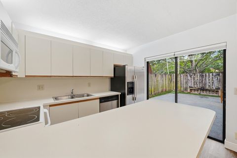 Tiny photo for 9972 NW 6th Court, Plantation, FL 33324 (MLS # B26021030)