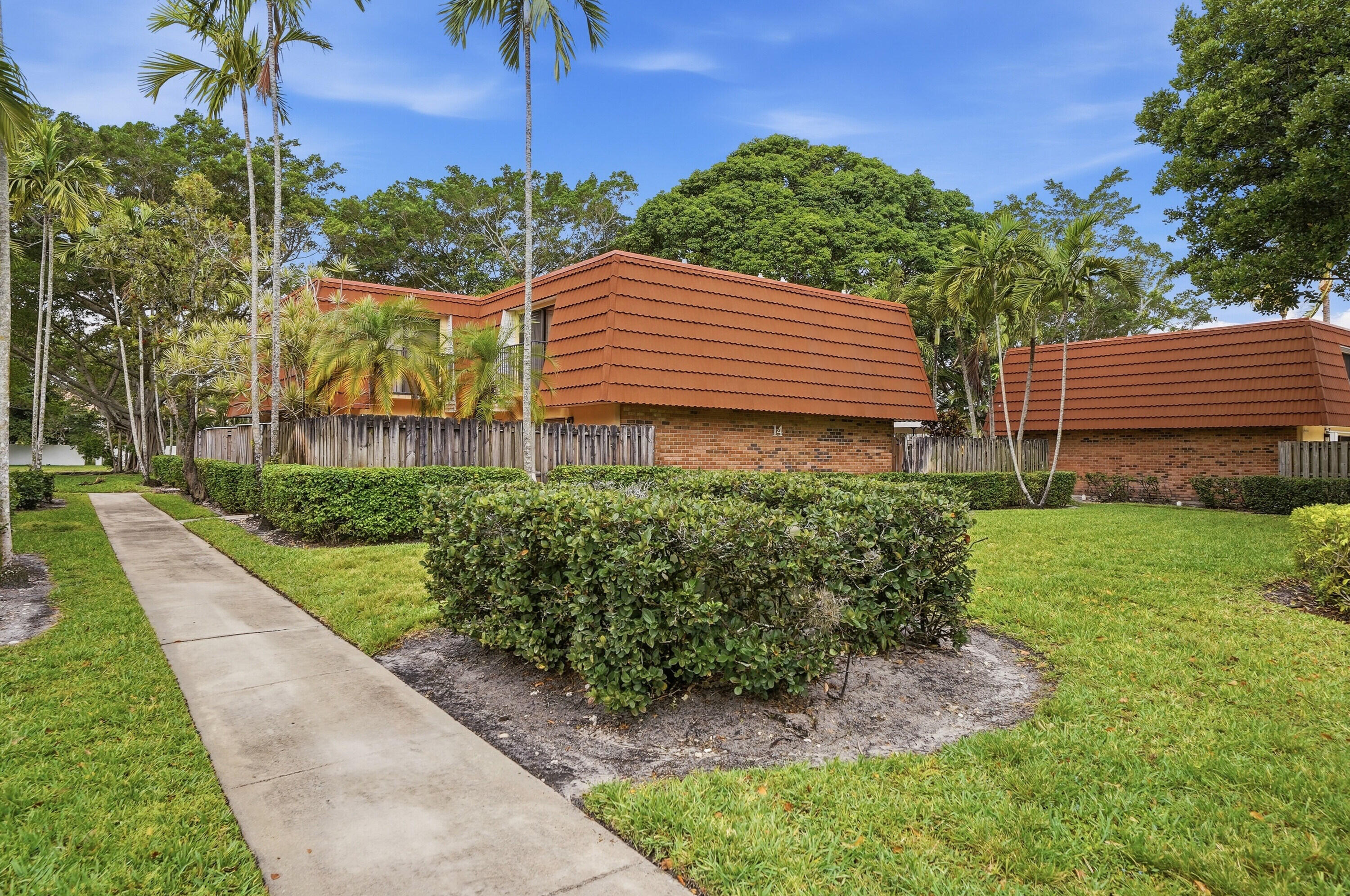 JACARANDA PARCEL 610 - Residential