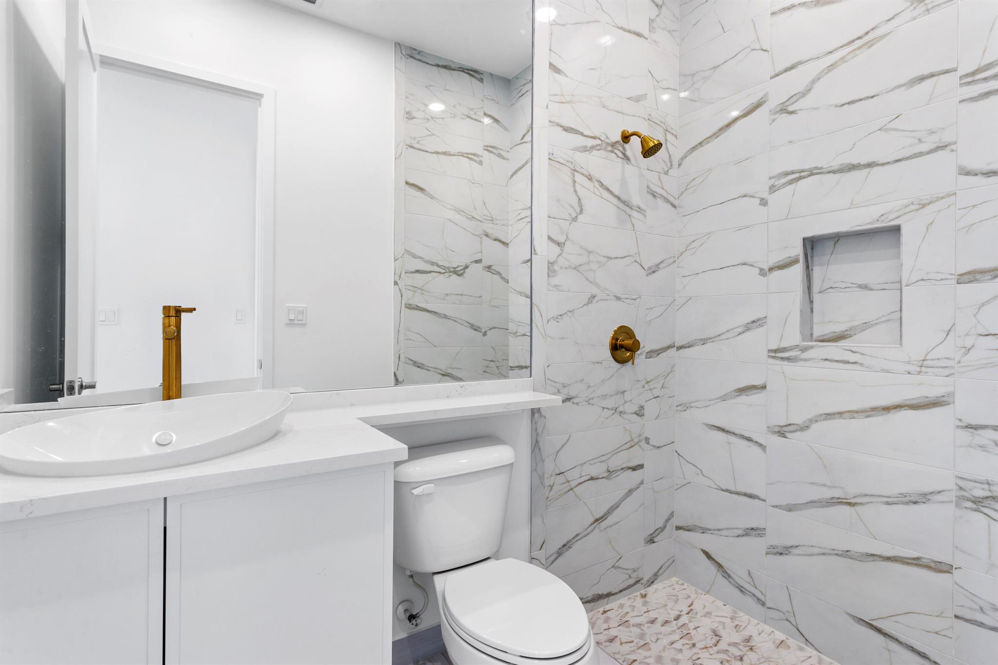 Lotus Palm - Residential Lease