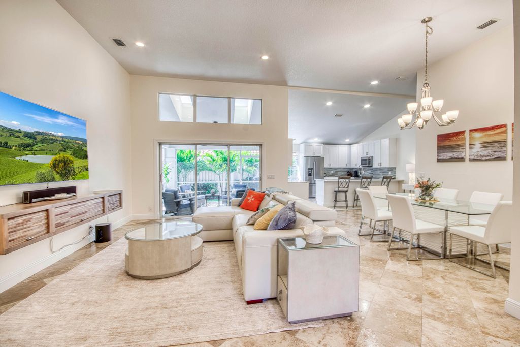 Photo of 158 Eagleton Court, Palm Beach Gardens, FL 33418 (MLS # B26013997)