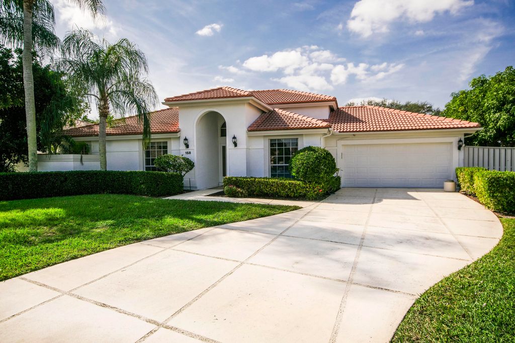 Photo of 158 Eagleton Court, Palm Beach Gardens, FL 33418 (MLS # B26013997)