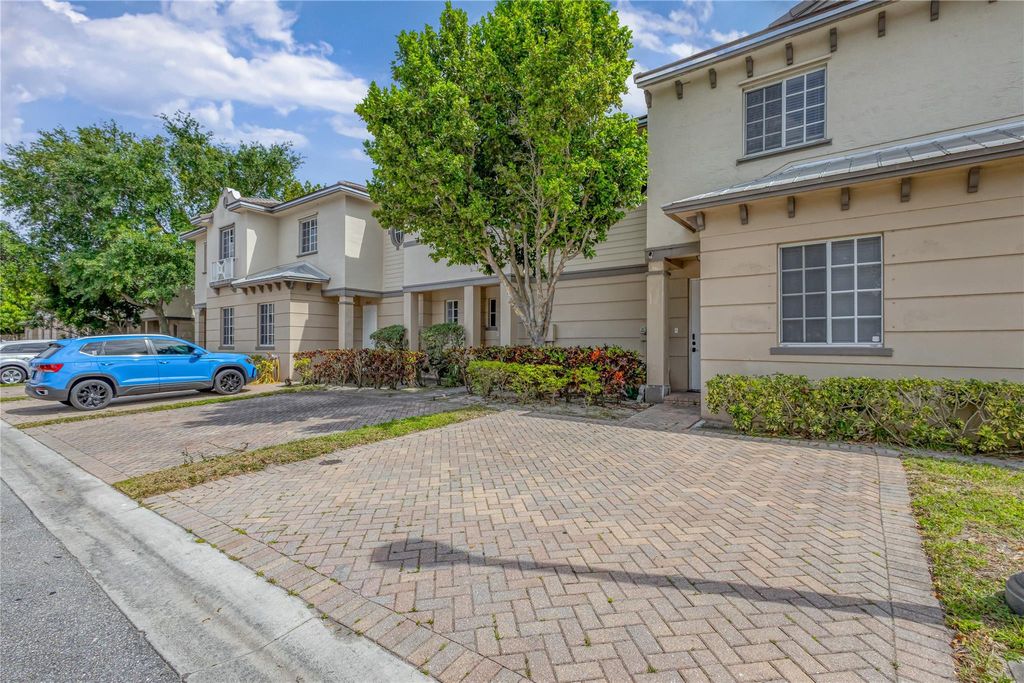 Photo of 2037 Nassau Drive #2037, Riviera Beach, FL 33404 (MLS # B26024317)