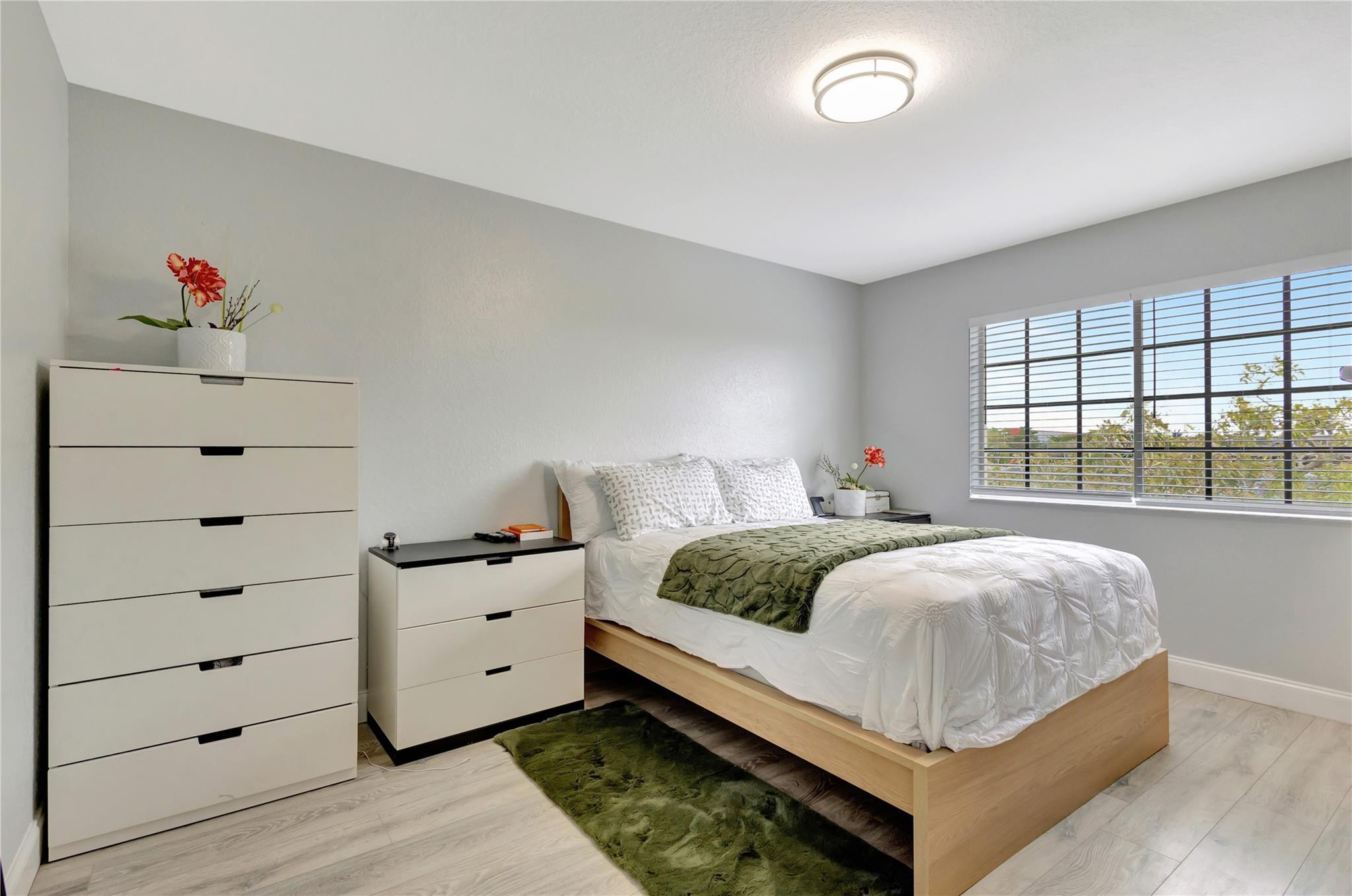 MARCH HARBOUR - Residential