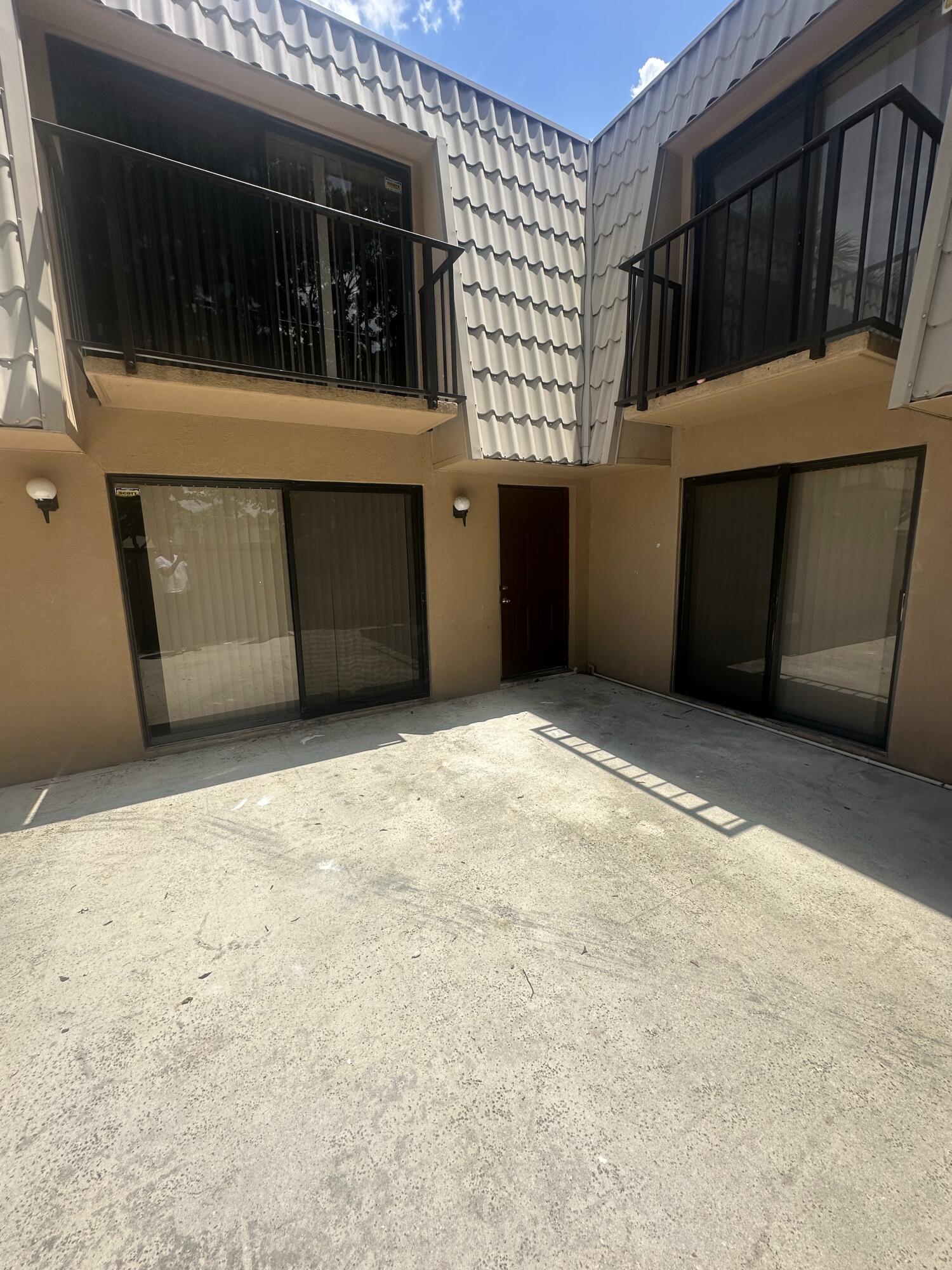 VILLAGE OF SANDALWOOD LAK - Residential Lease