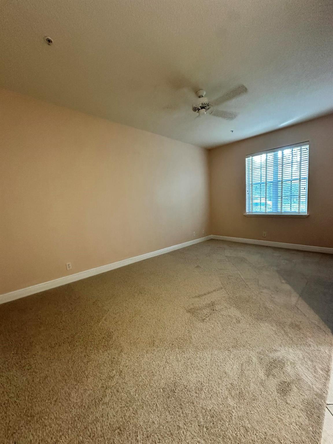 155 W Indian Crossing Circle