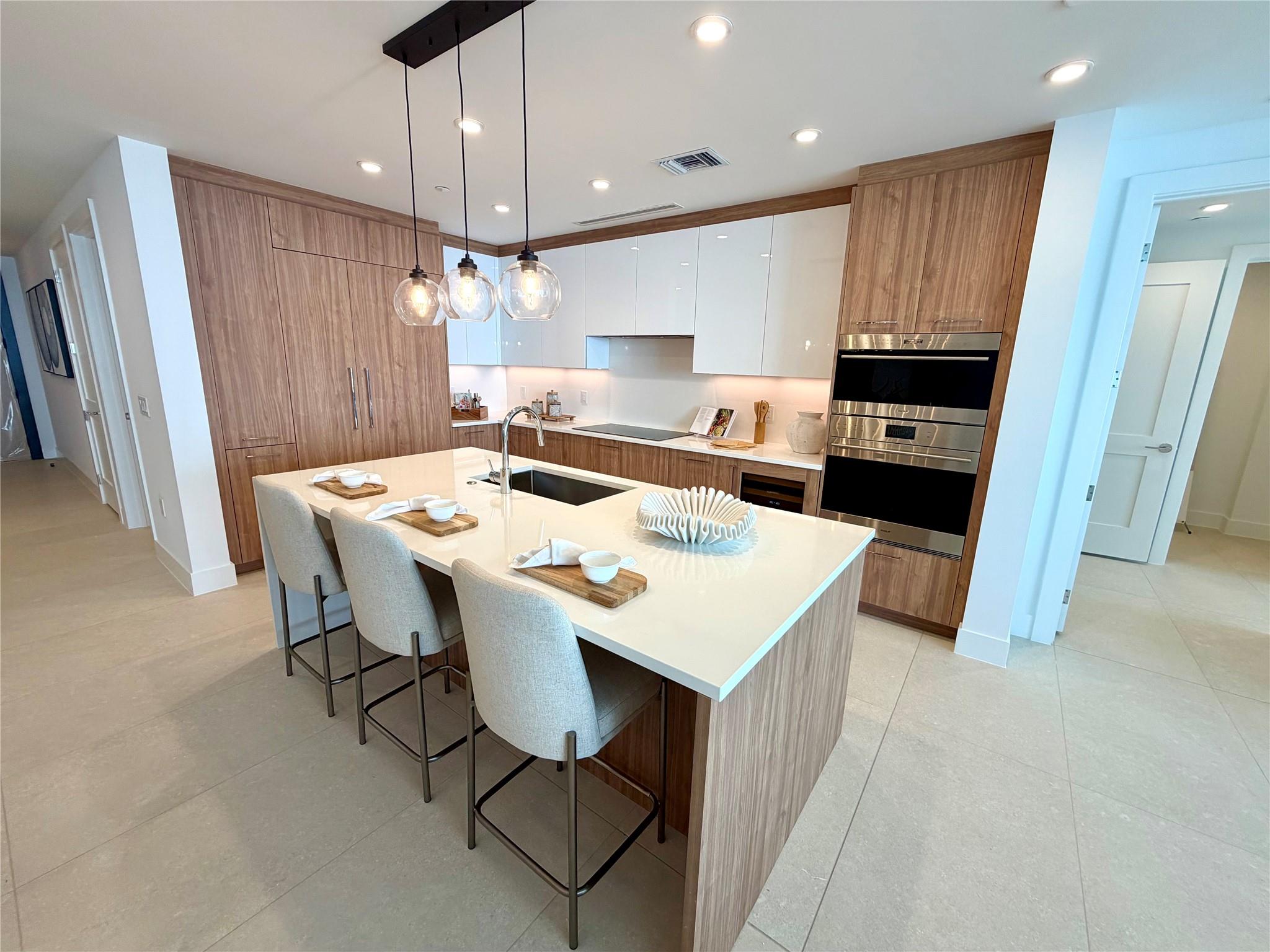 SELENE OCEANFRONT RESIDEN - Residential