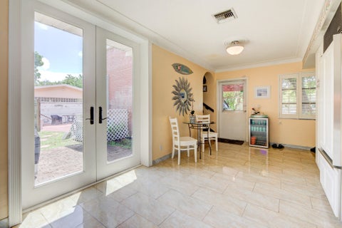 Tiny photo for 226 NE 13th Avenue, Pompano Beach, FL 33060 (MLS # B26071922)