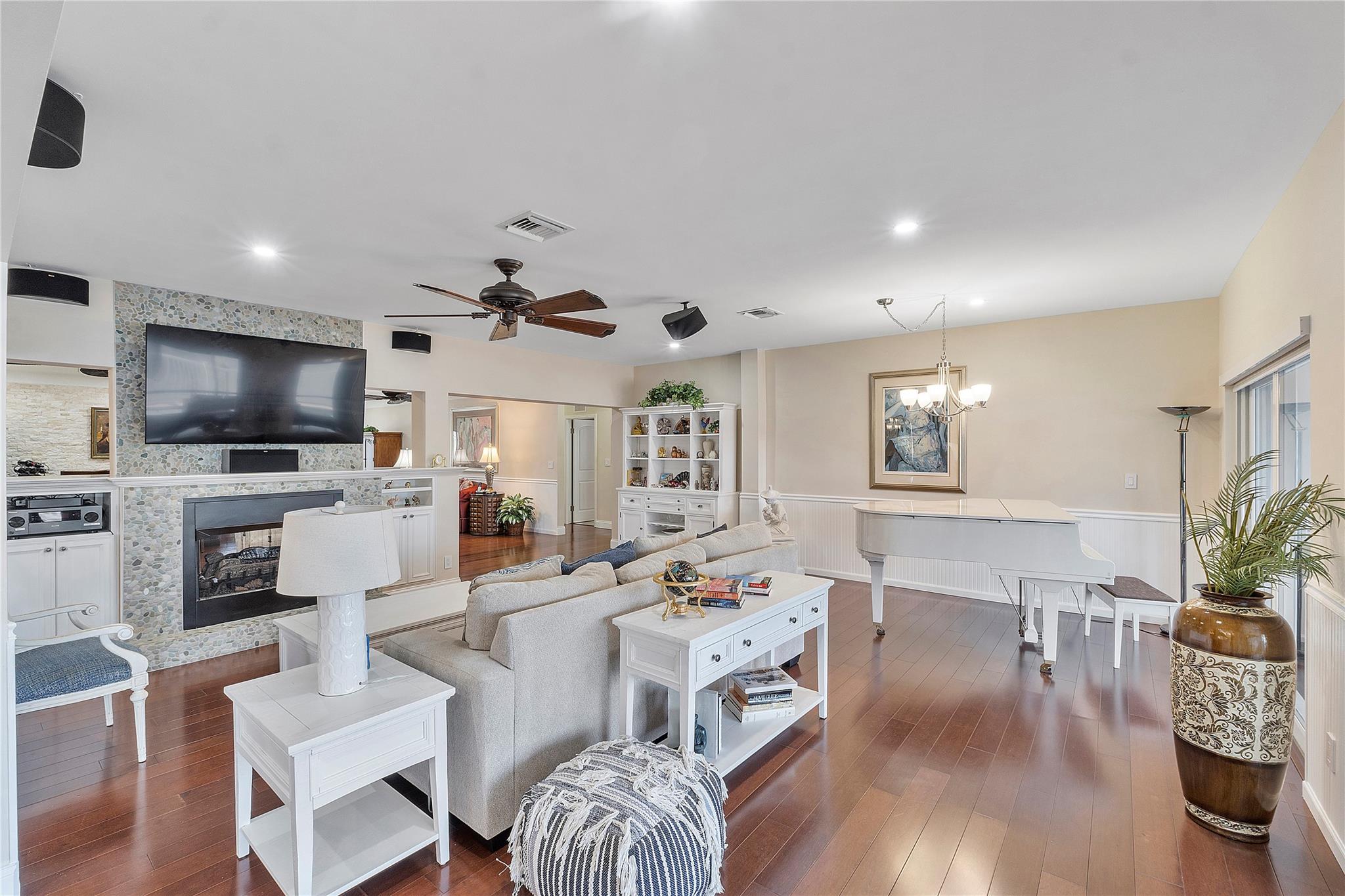 Little Harbor On The Hill - Residential