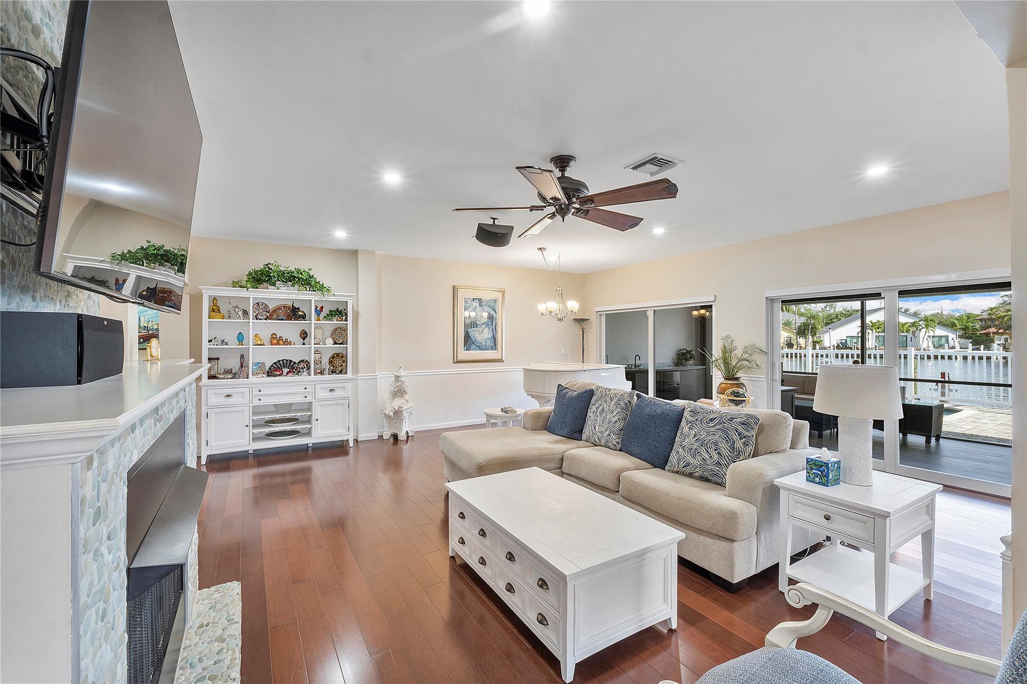 Little Harbor On The Hill - Residential