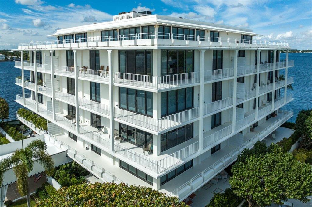 TOWER VALLANDRY IBIS ISLE - Residential