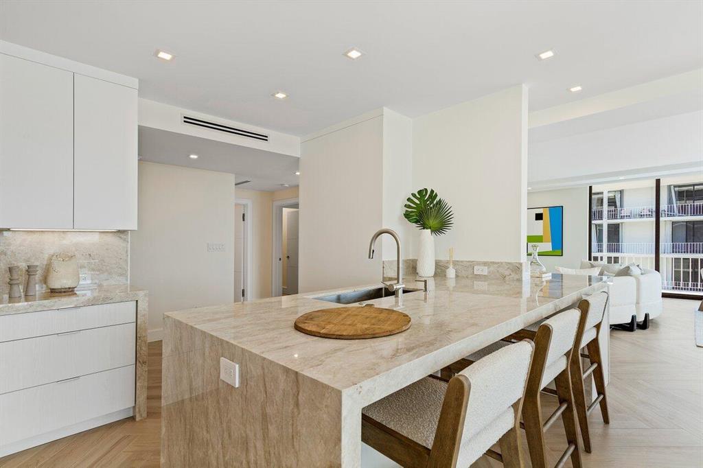 TOWER VALLANDRY IBIS ISLE - Residential