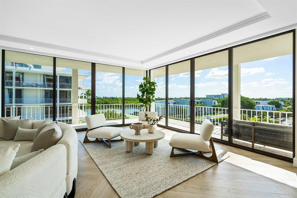 TOWER VALLANDRY IBIS ISLE - Residential