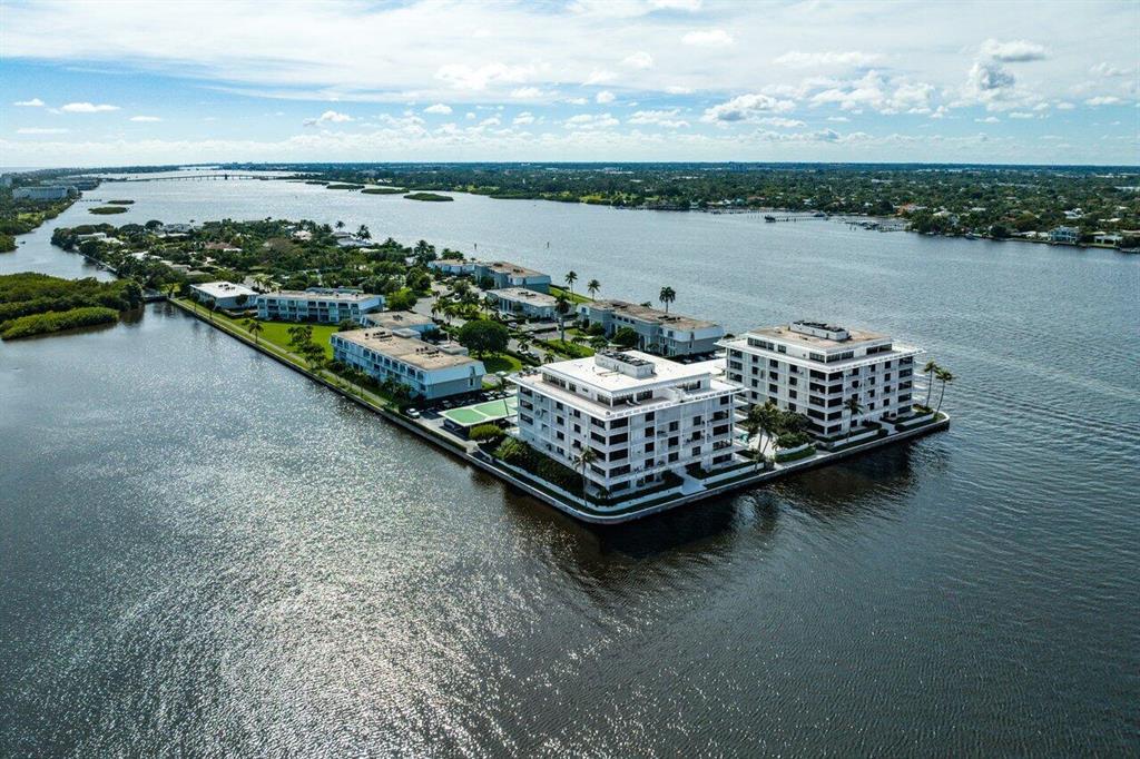 TOWER VALLANDRY IBIS ISLE - Residential