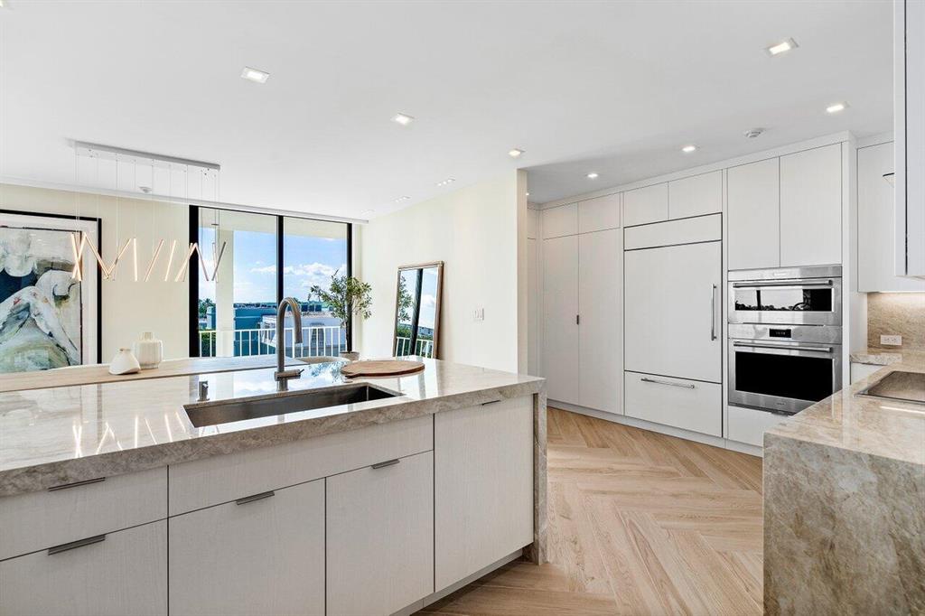 TOWER VALLANDRY IBIS ISLE - Residential