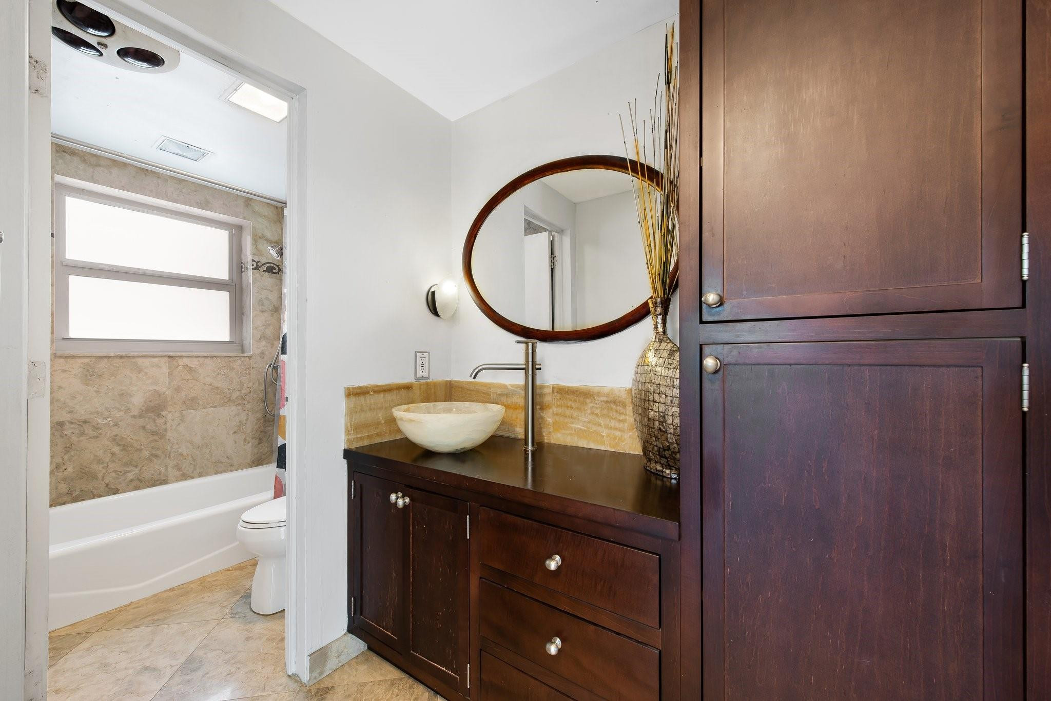 BIRCH SQUARE CONDO - Residential Lease