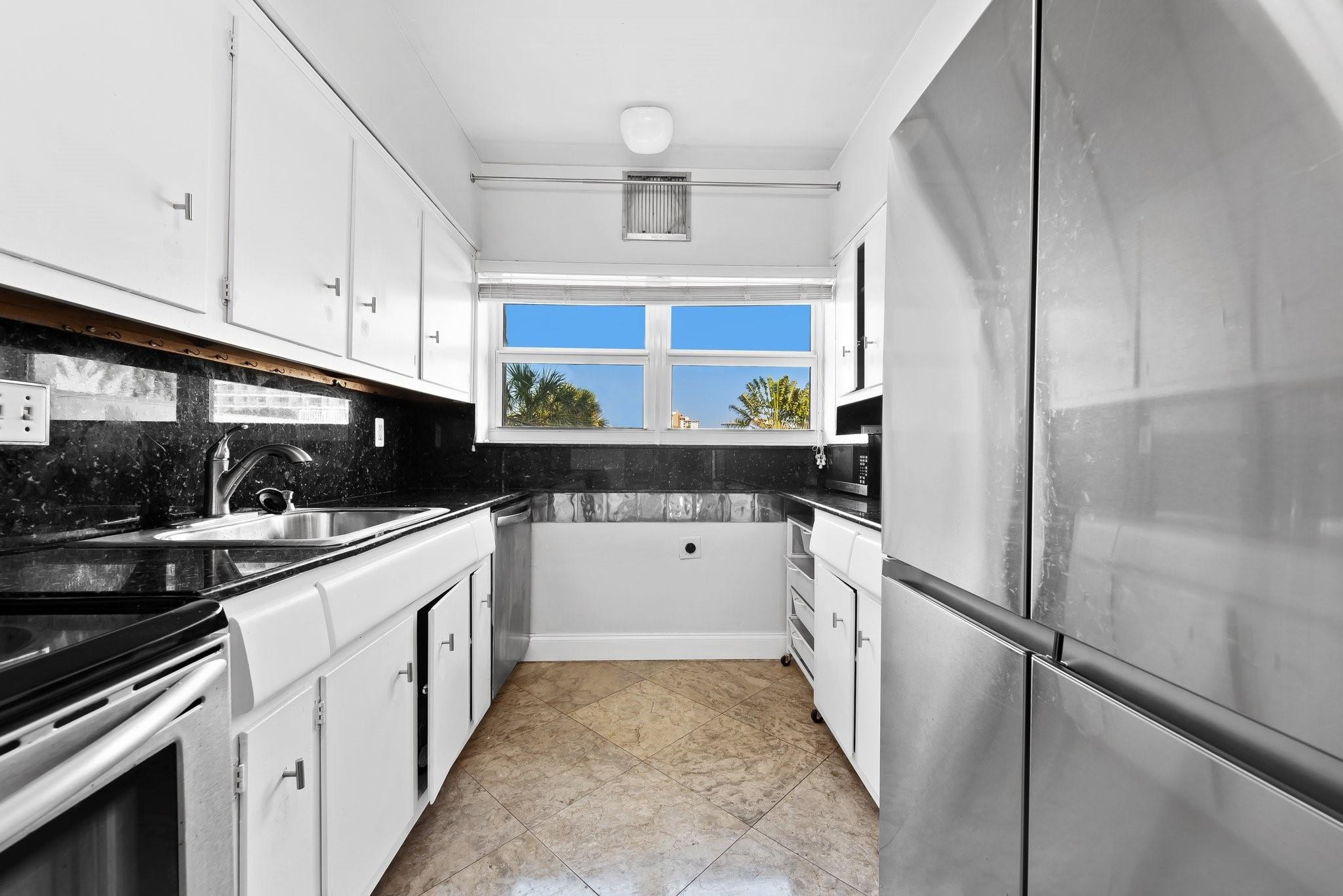BIRCH SQUARE CONDO - Residential Lease