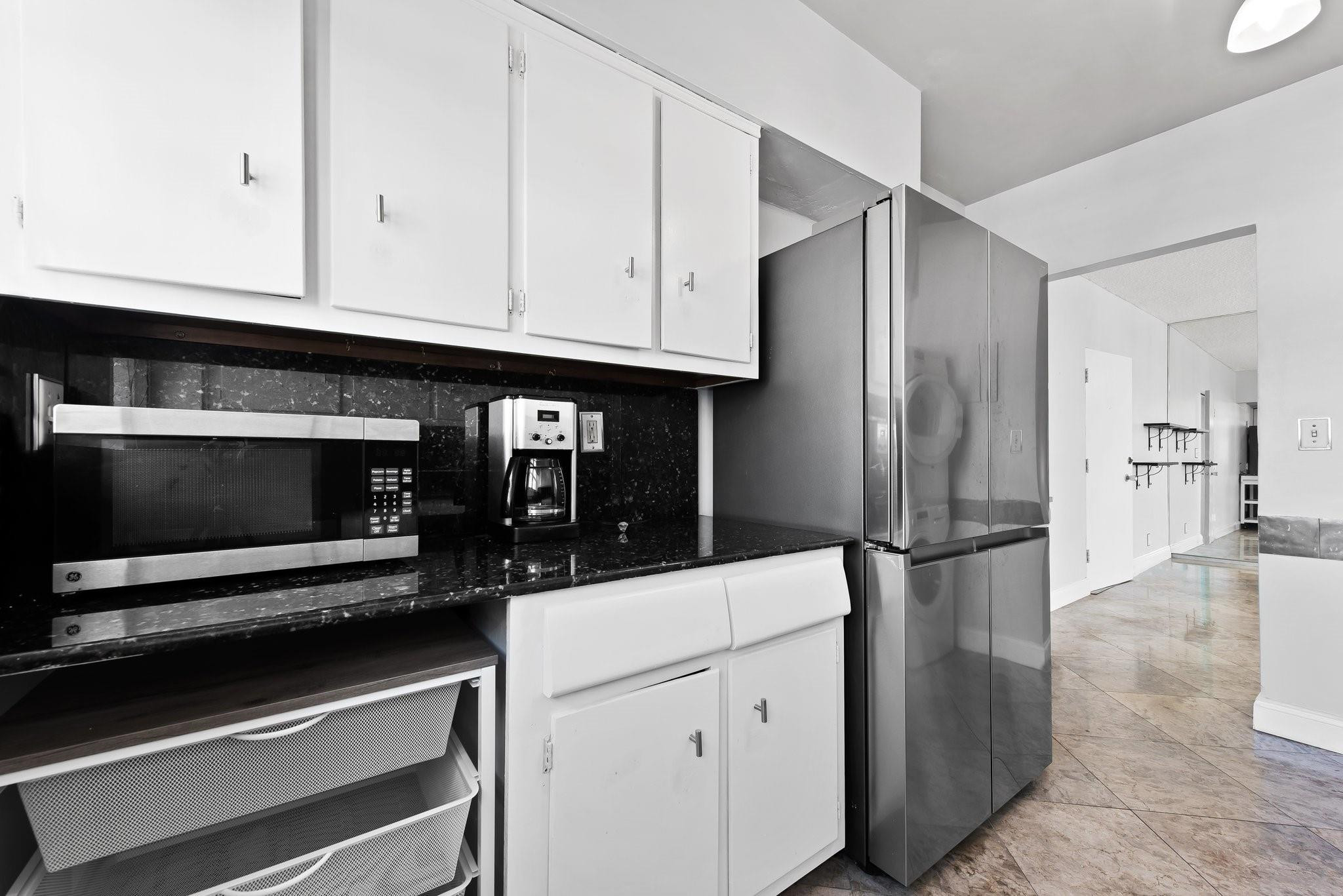 BIRCH SQUARE CONDO - Residential Lease
