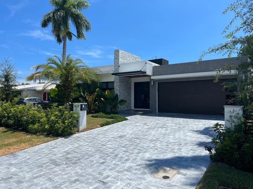 Photo of 2620 SE 6th ST St, Pompano Beach, FL 33062 (MLS # F10347850)