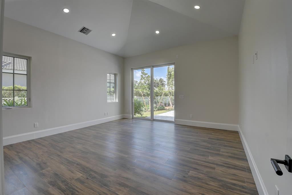 TROPIC ISLE 4TH SEC - Residential