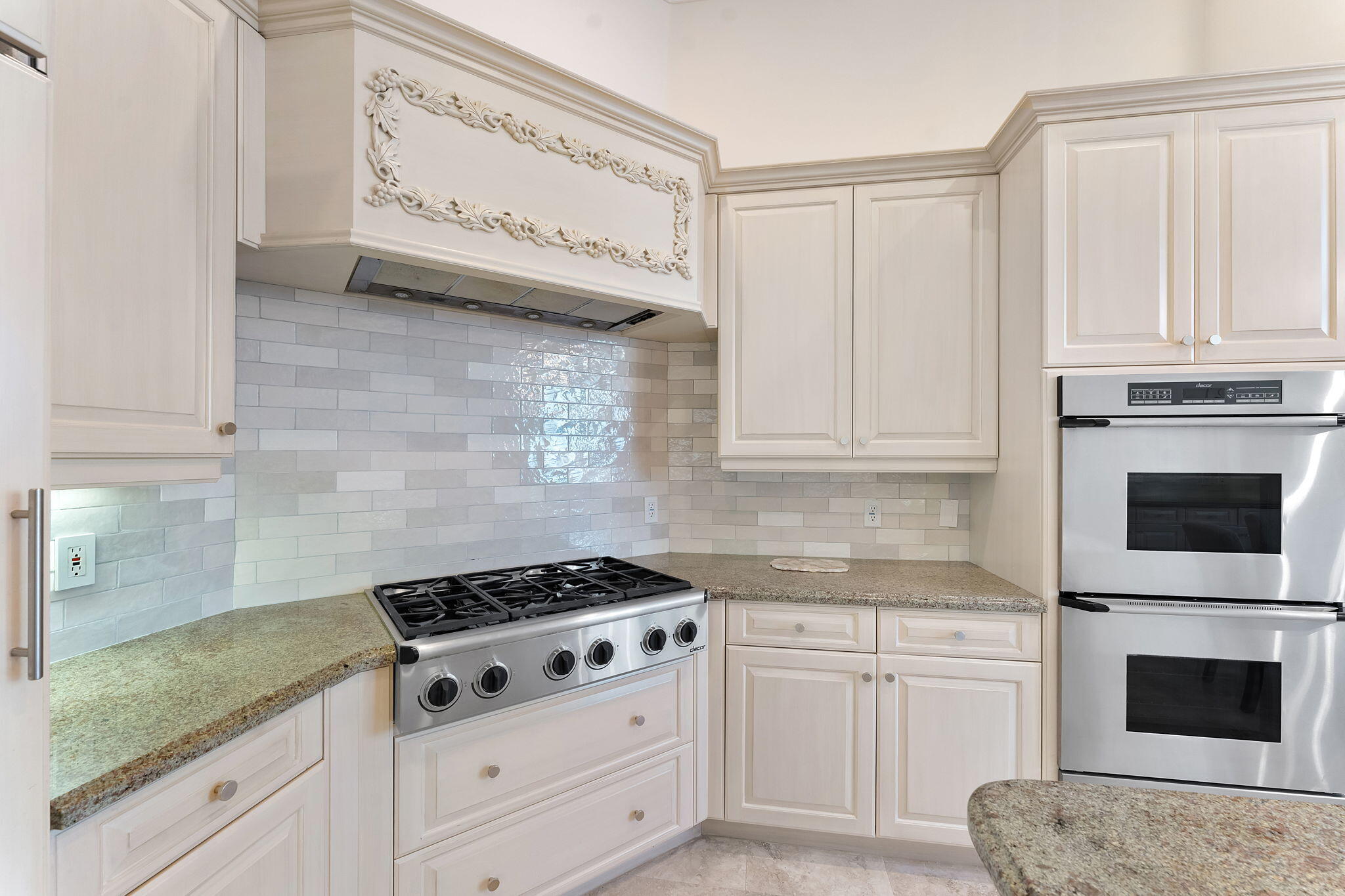 OCEAN GRANDE PLACE - Residential