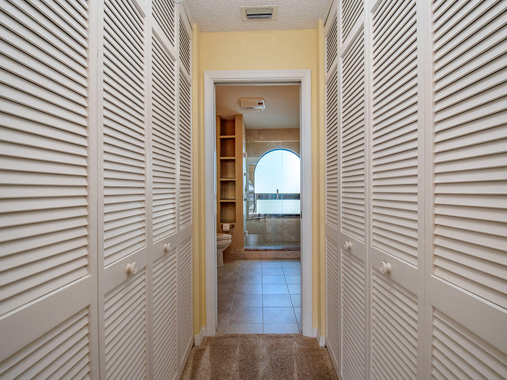 TARPON BAY MOORINGS - Residential