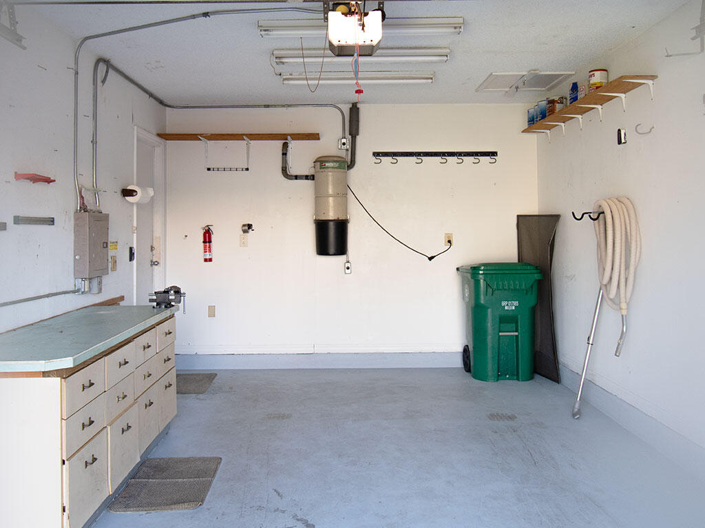 TARPON BAY MOORINGS - Residential