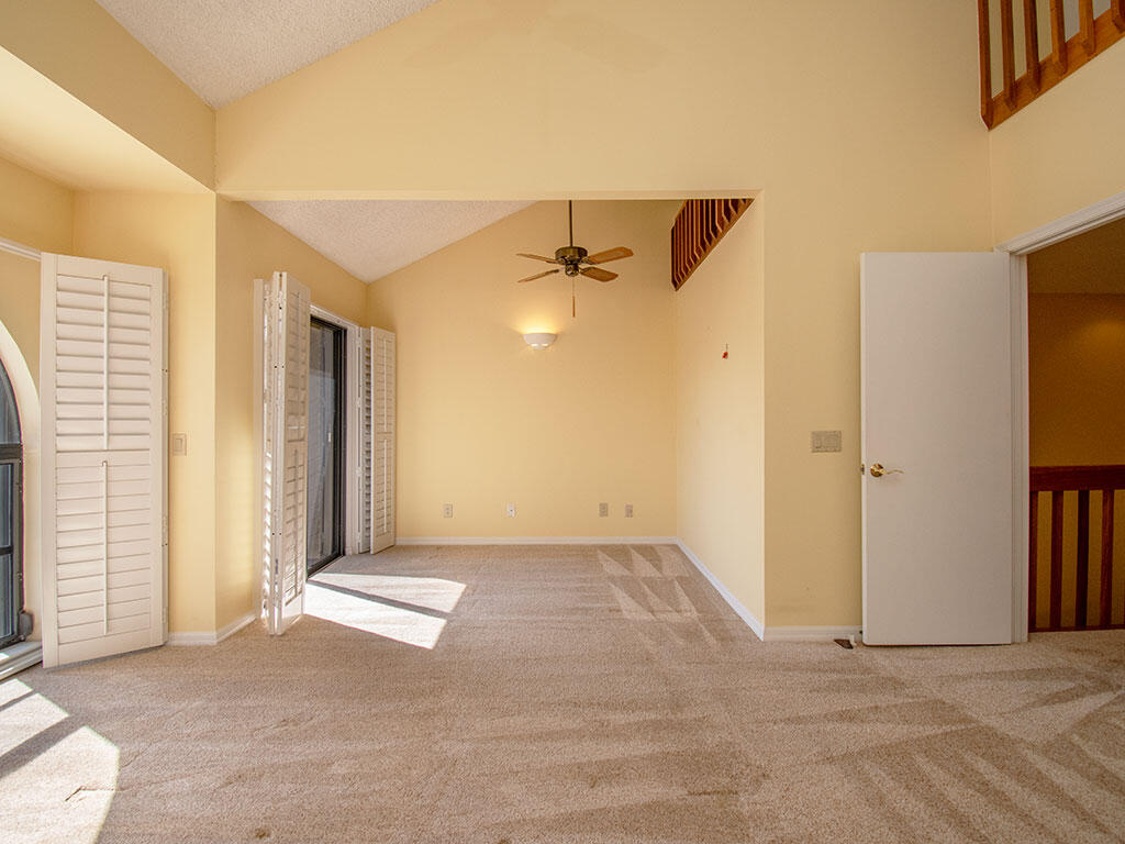 TARPON BAY MOORINGS - Residential