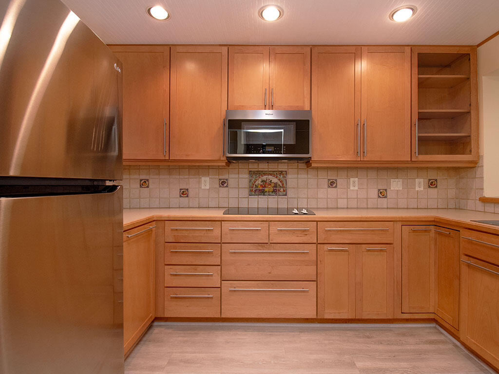 TARPON BAY MOORINGS - Residential