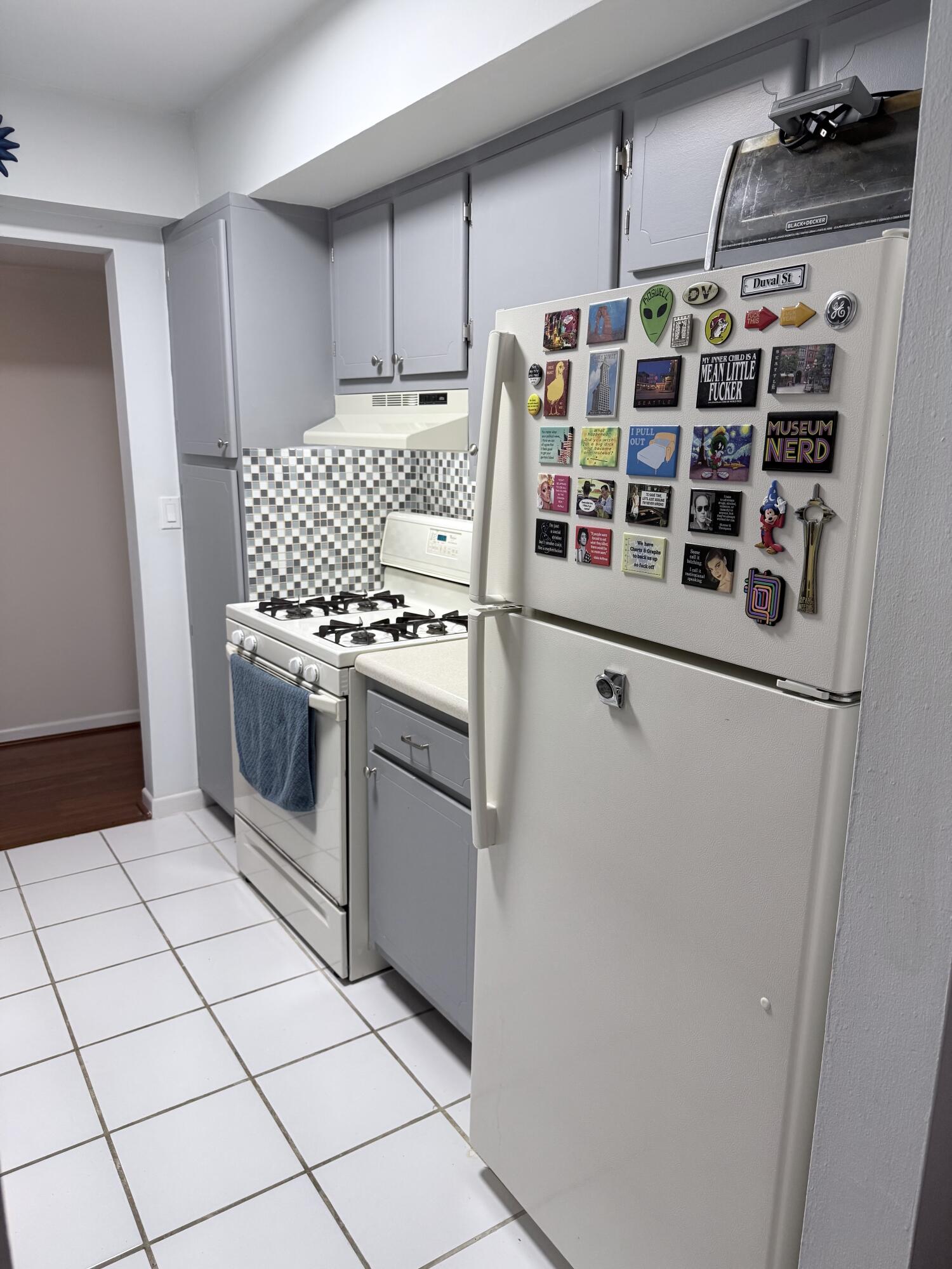 VIKING ARMS CONDO - Residential