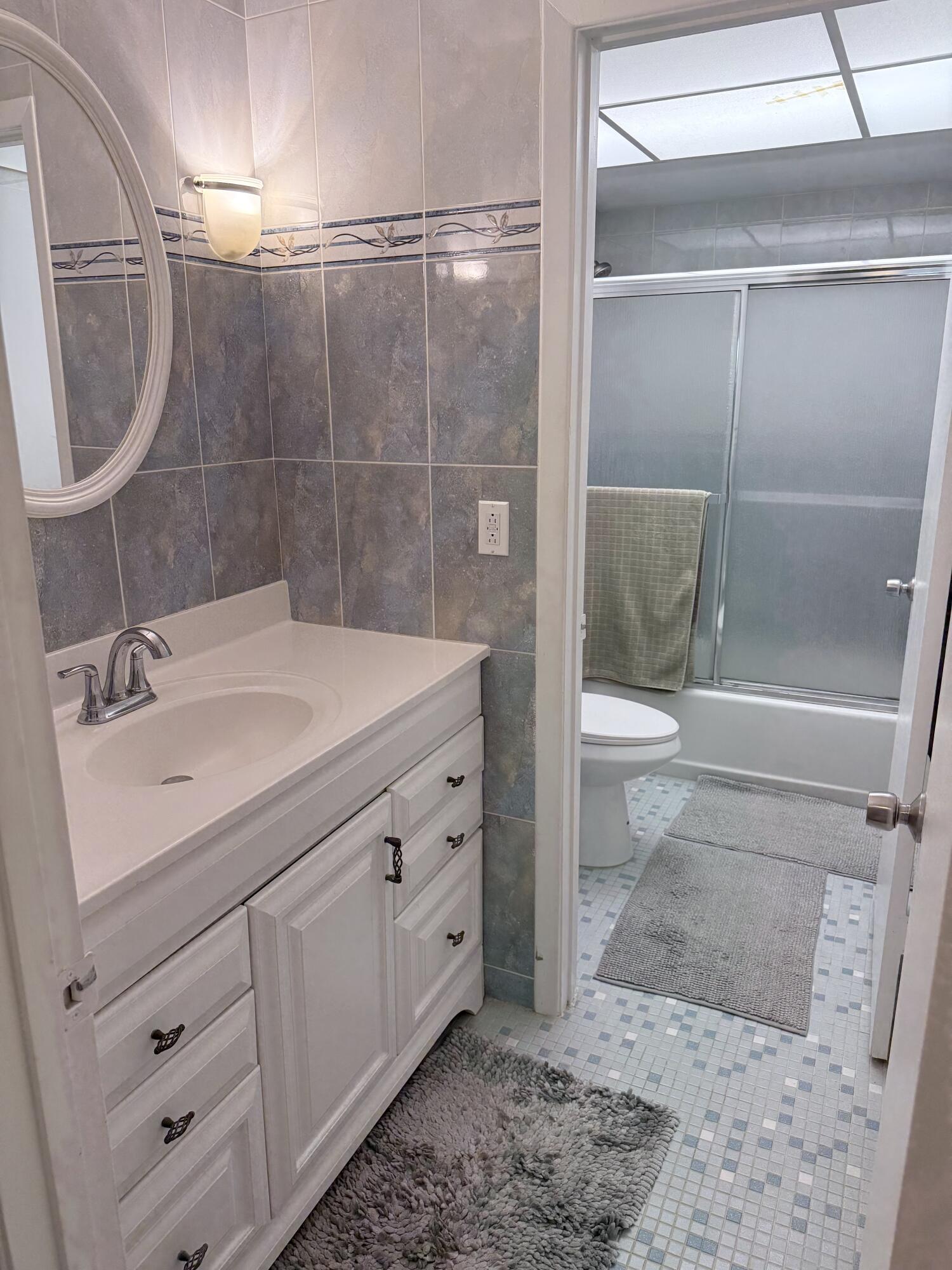 VIKING ARMS CONDO - Residential