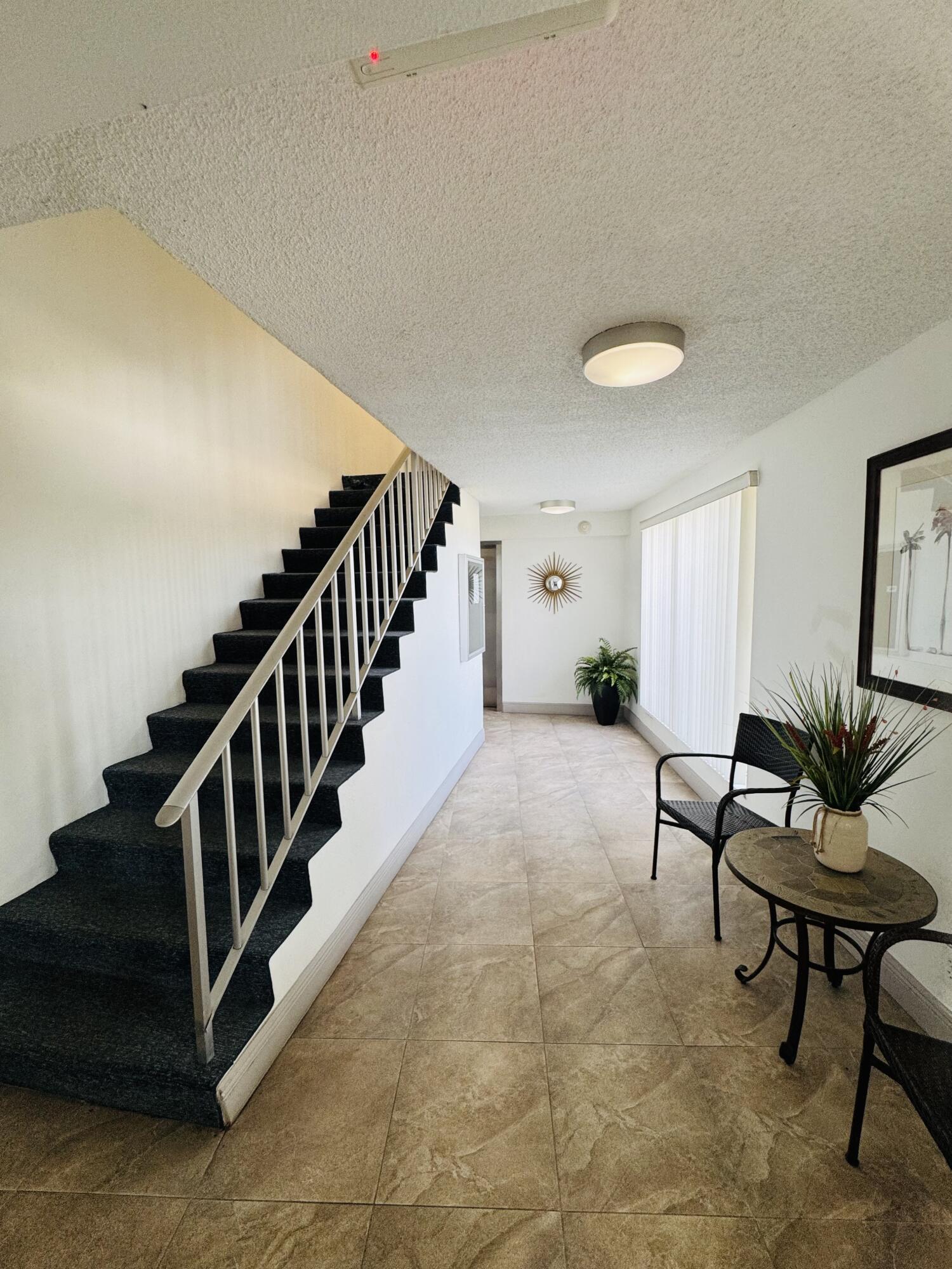 VIKING ARMS CONDO - Residential